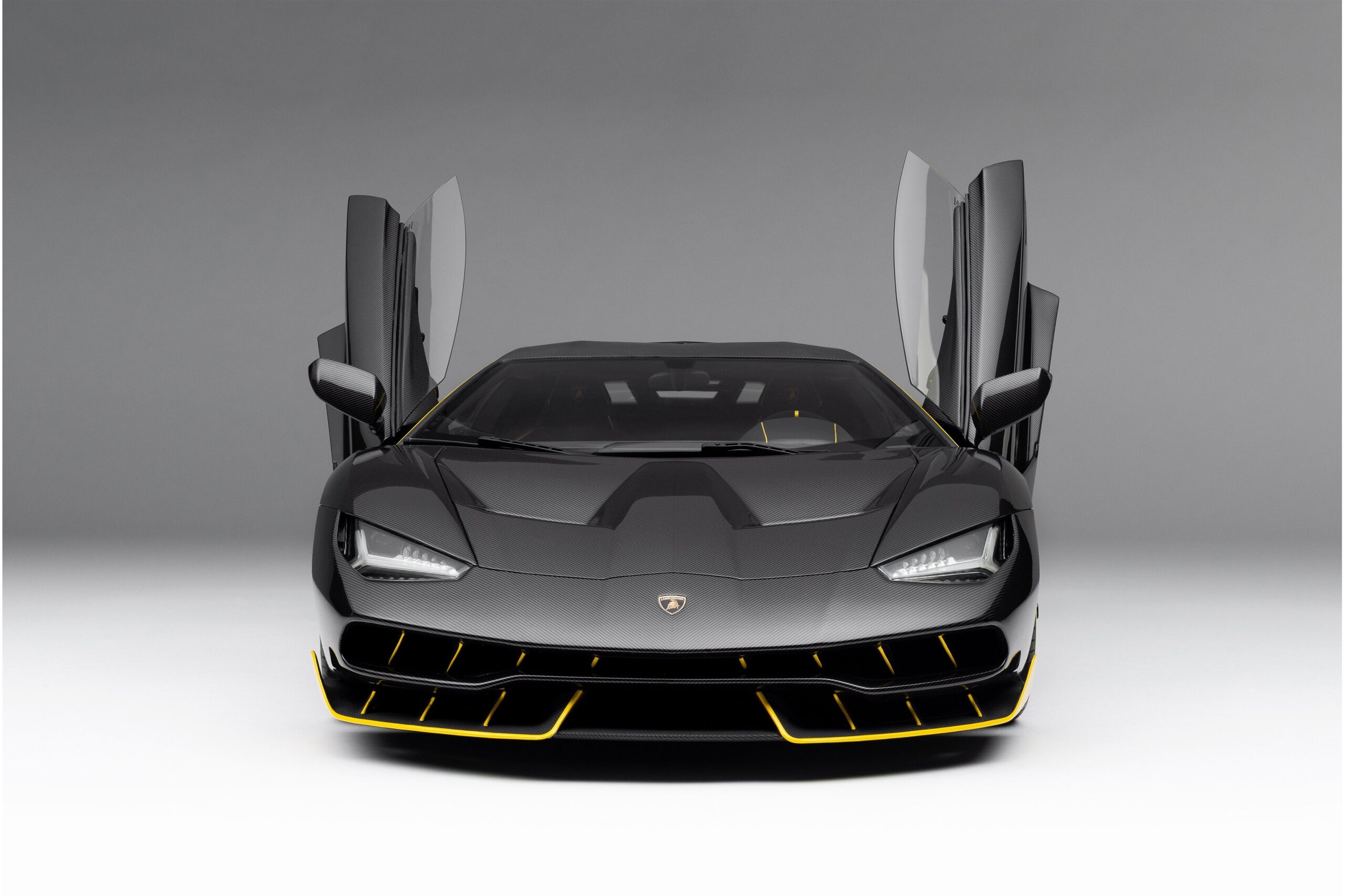 Amalgam Lamborghini Centenario Genfer Auto-Salon 2016 - Silber | 1:8 - Image 5
