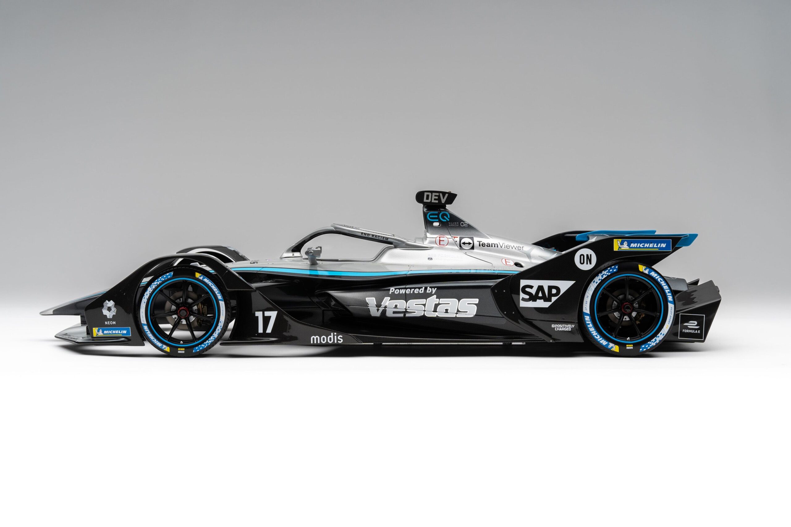 Amalgam Mercedes-Benz EQ Silver Arrow 02 Gen2 Season 7 (2020-21) - Silber | 1:8 - Image 6