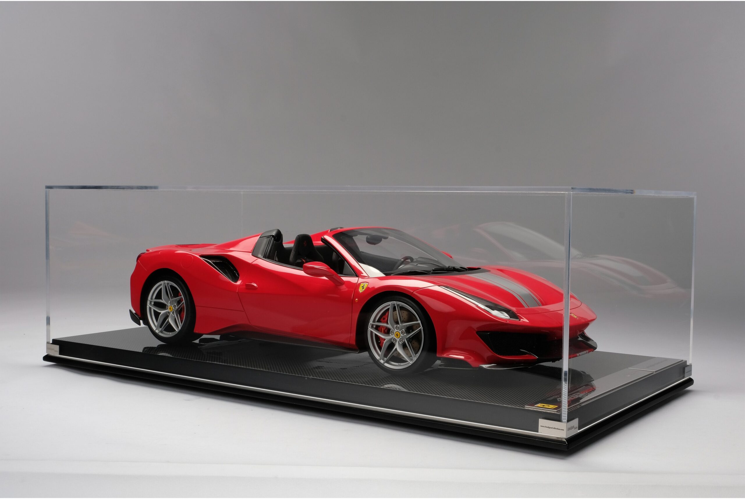Amalgam Ferrari 488 Pista Spider (2018) - Blau | 1:8 - 画像20