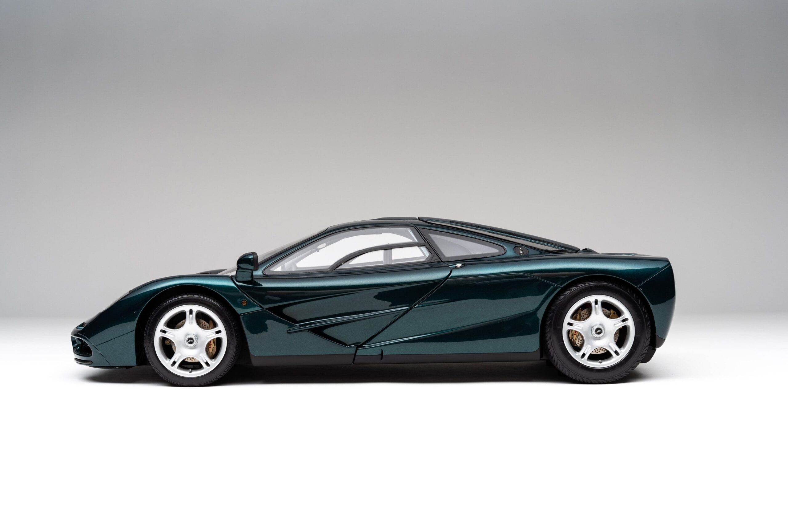 Amalgam McLaren F1 (1992) - Rot | 1:8 – Bild 35