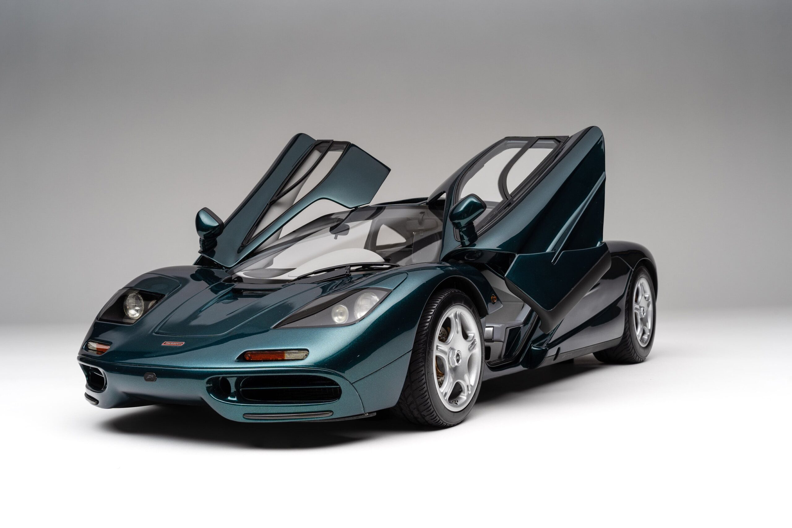 Amalgam McLaren F1 (1992) - Rot | 1:8 – Bild 27