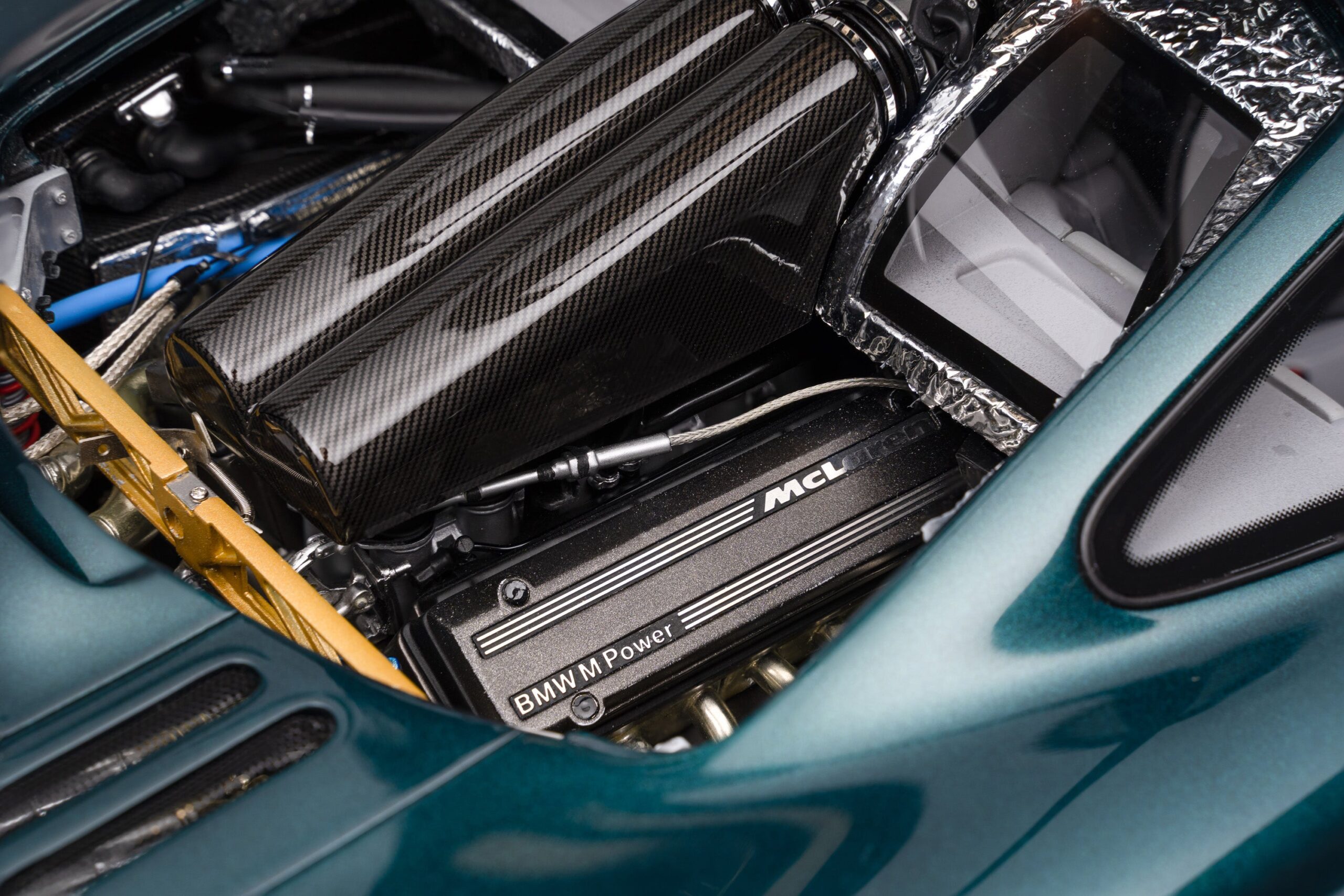 Amalgam McLaren F1 (1992) - Rot | 1:8 – Bild 32