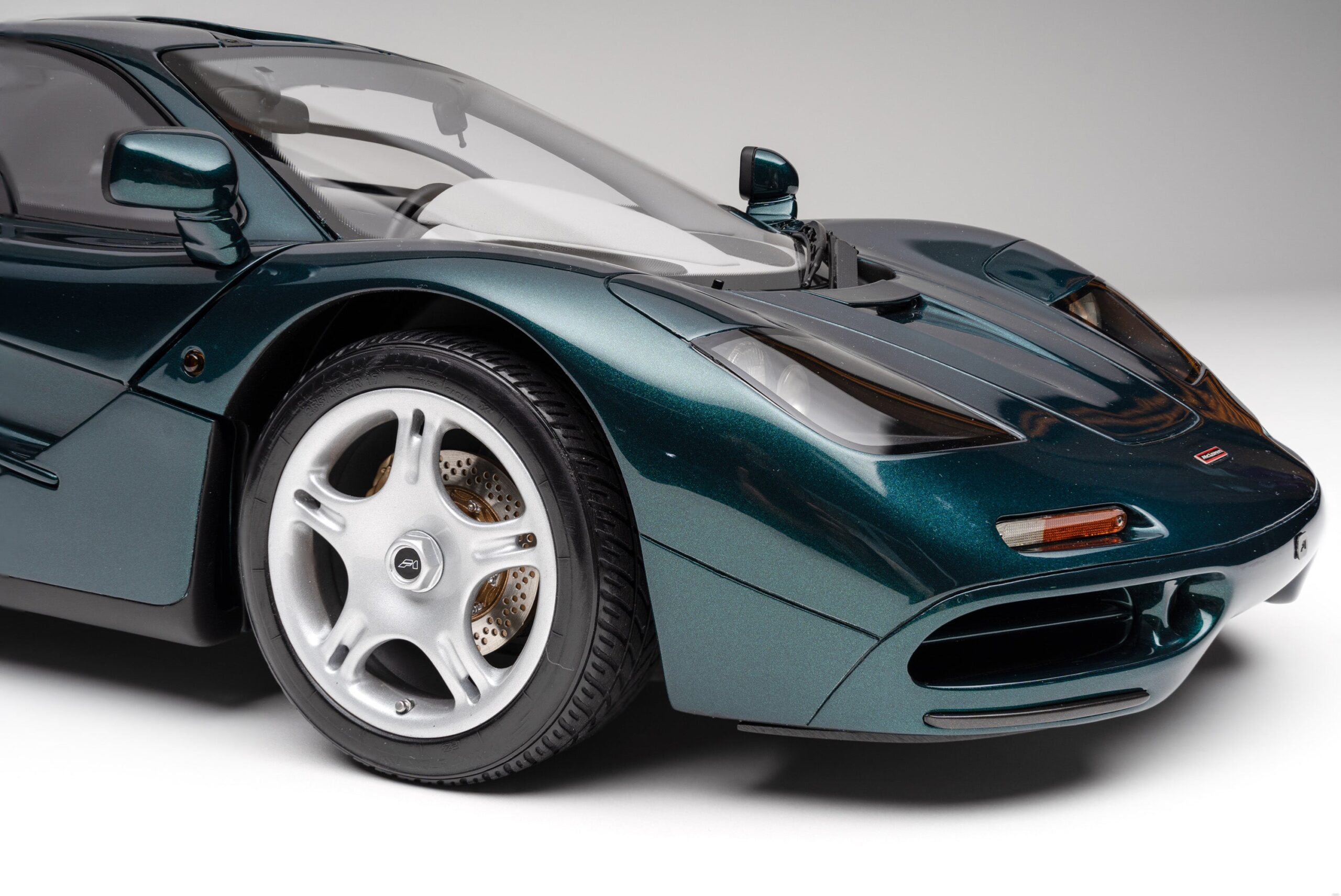 Amalgam McLaren F1 (1992) - Rot | 1:8 – Bild 33