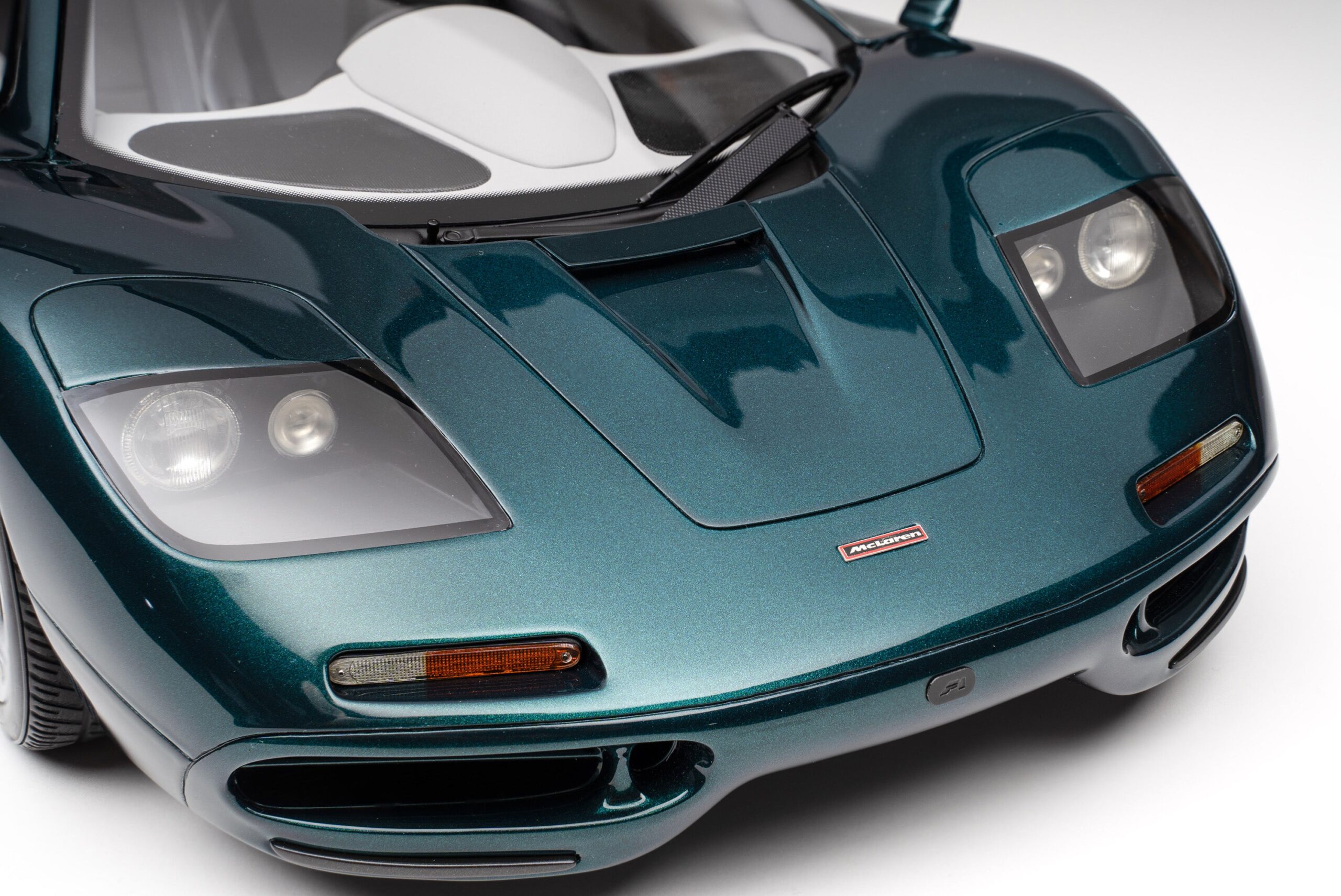 Amalgam McLaren F1 (1992) - Rot | 1:8 – Bild 34