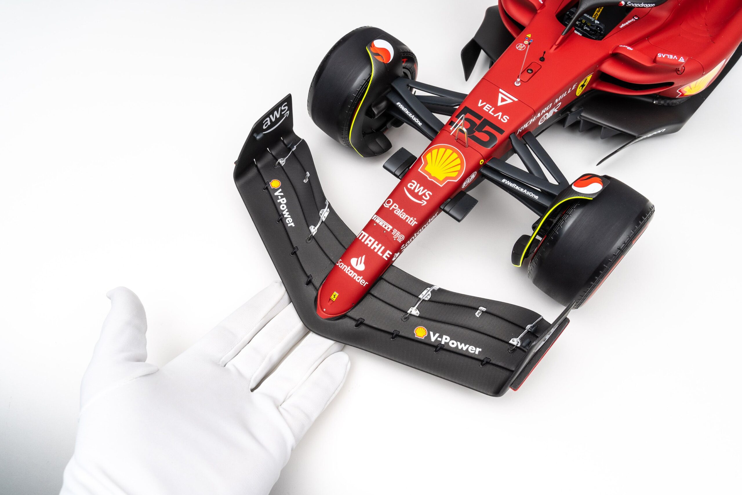 Amalgam Ferrari F1-75 2022 Bahrain Grand Prix - Dunkelrot | 1:8 - Image 3