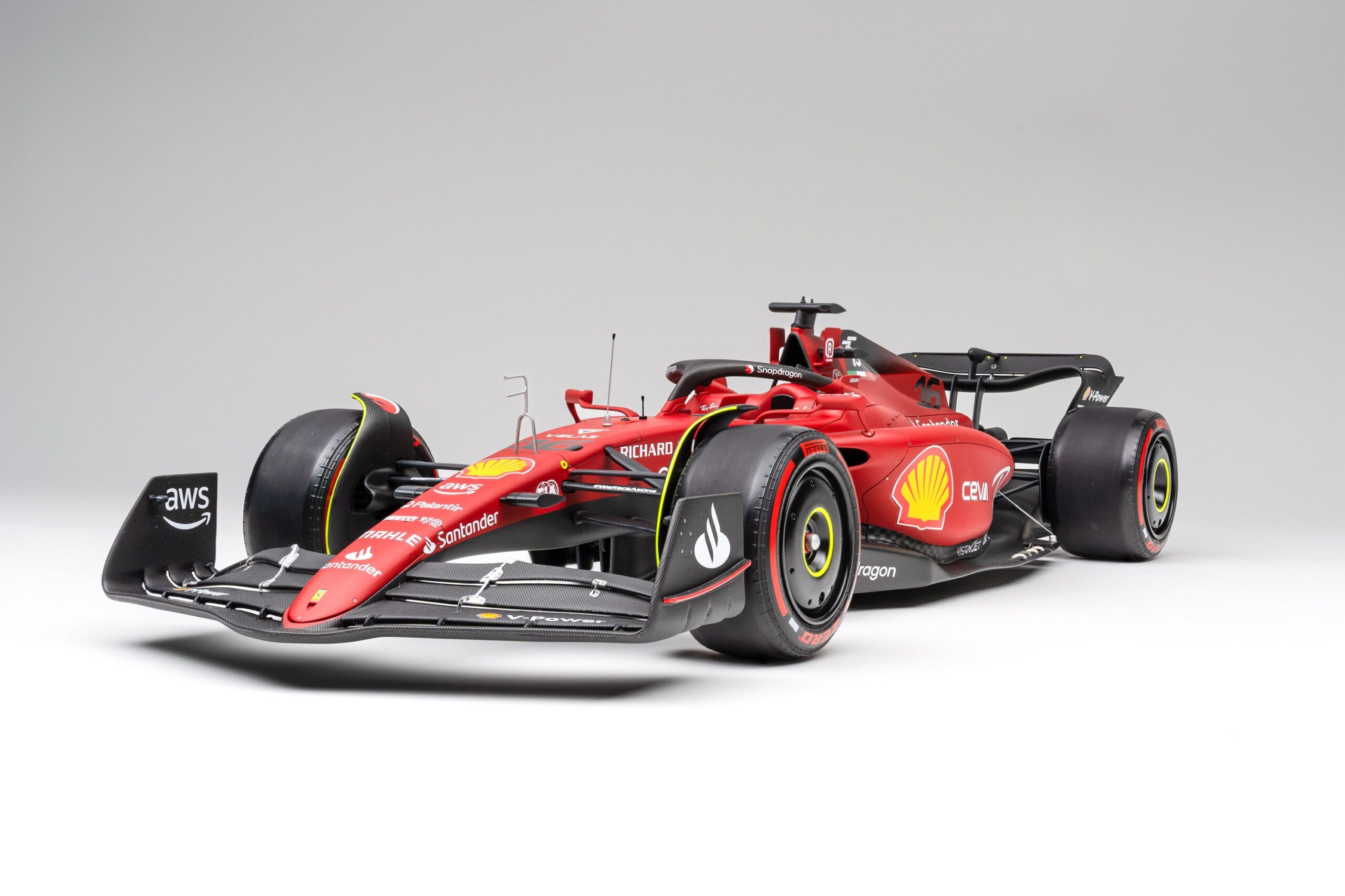 Amalgam Ferrari F1-75 2022 Bahrain Grand Prix - Dunkelrot | 1:8 - Image 23