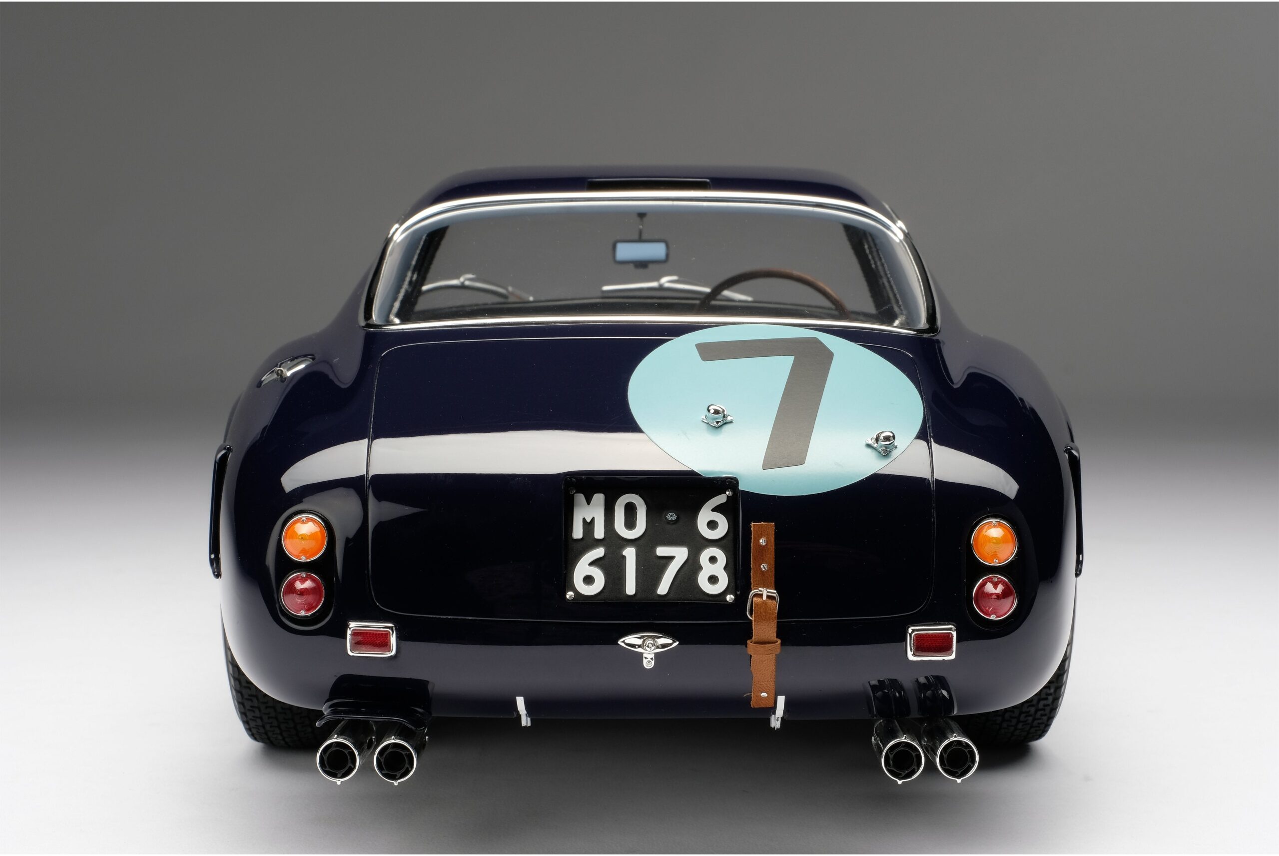 Amalgam Ferrari 250 GT Berlinetta Competizione SWB 1961 Goodwood TT Winner Moss - Blau | 1:8 – Bild 8
