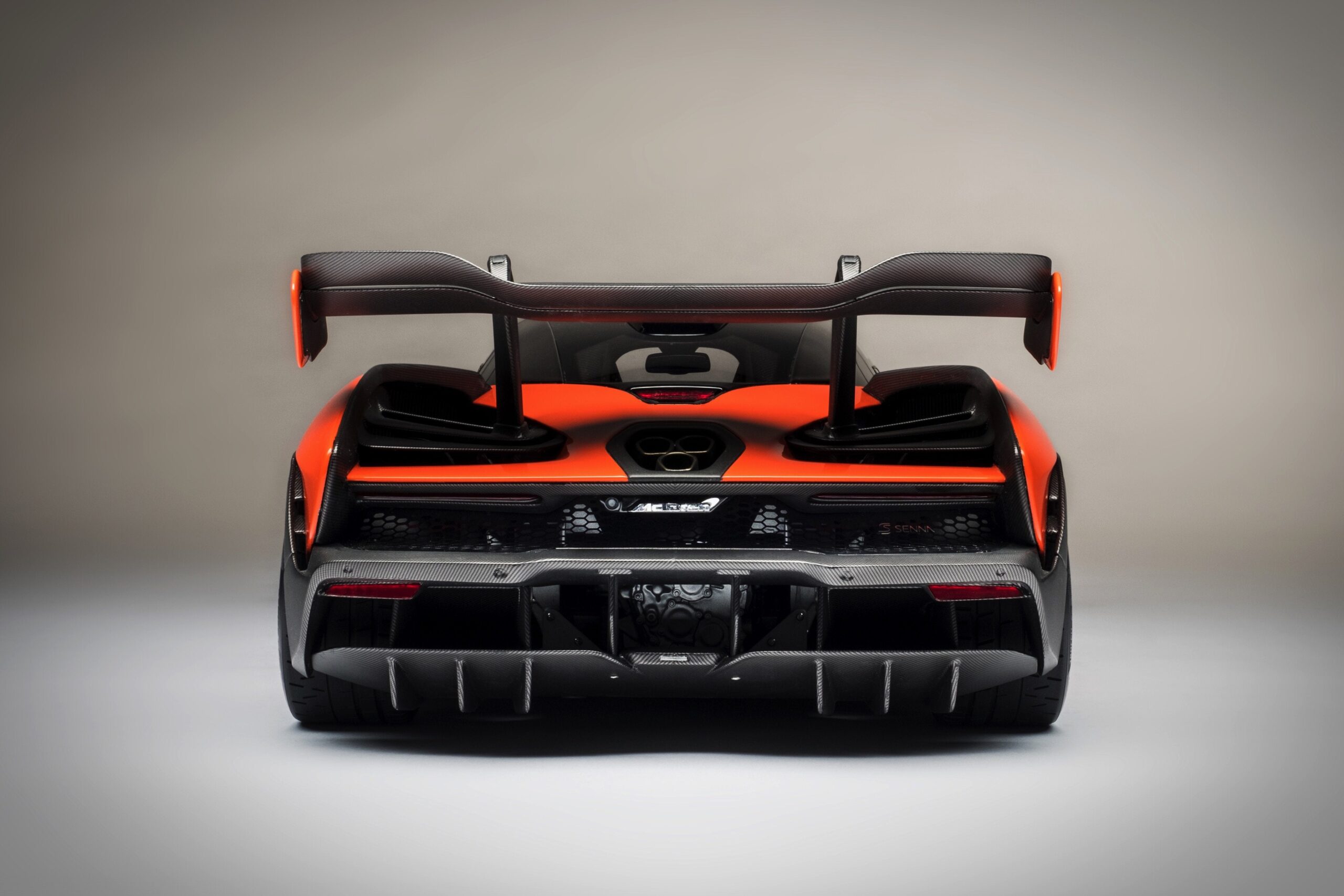 Amalgam McLaren Senna (2018) - Orange | 1:8 - Image 5
