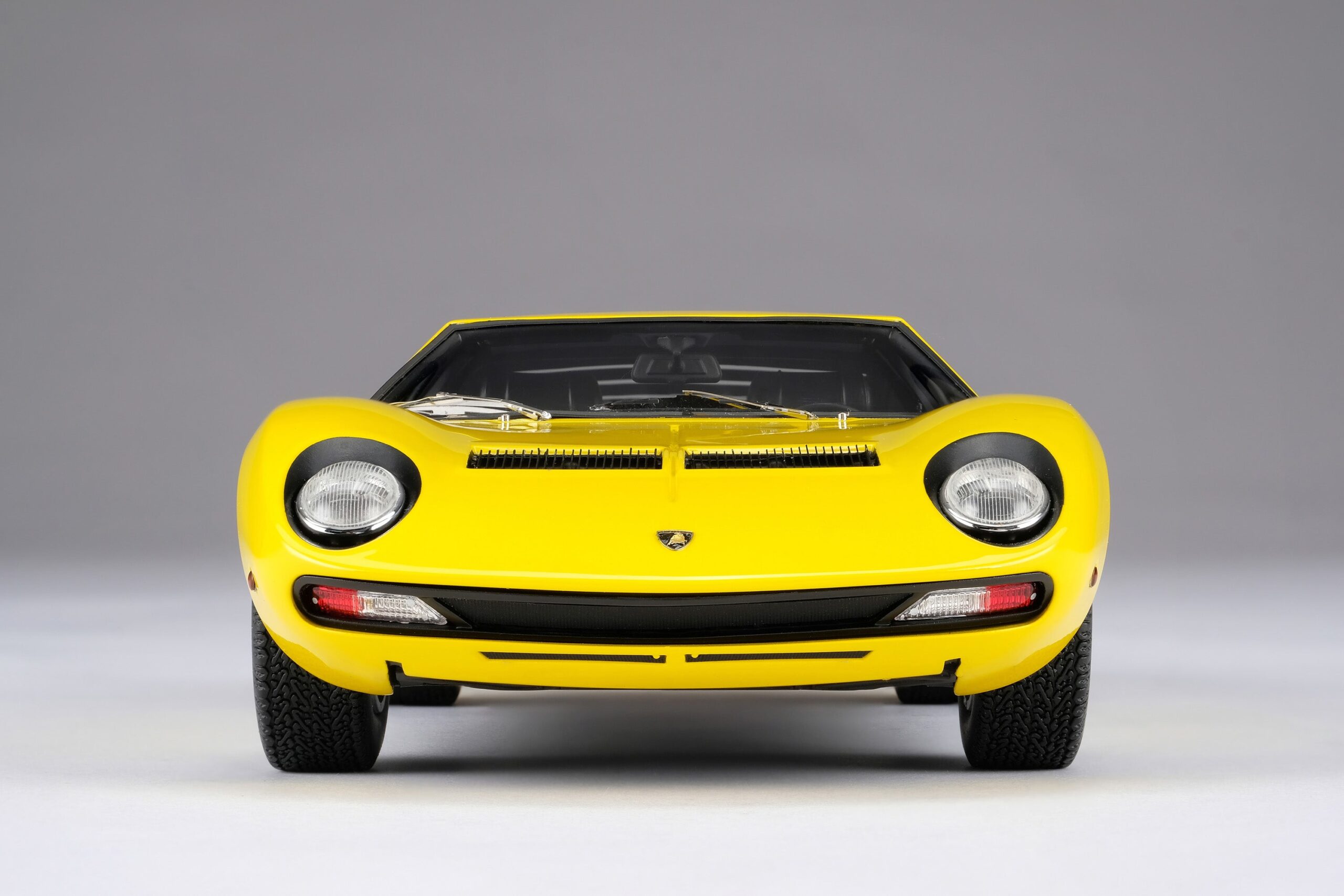 Amalgam Lamborghini Miura P400 SV | 1:18 – Bild 6