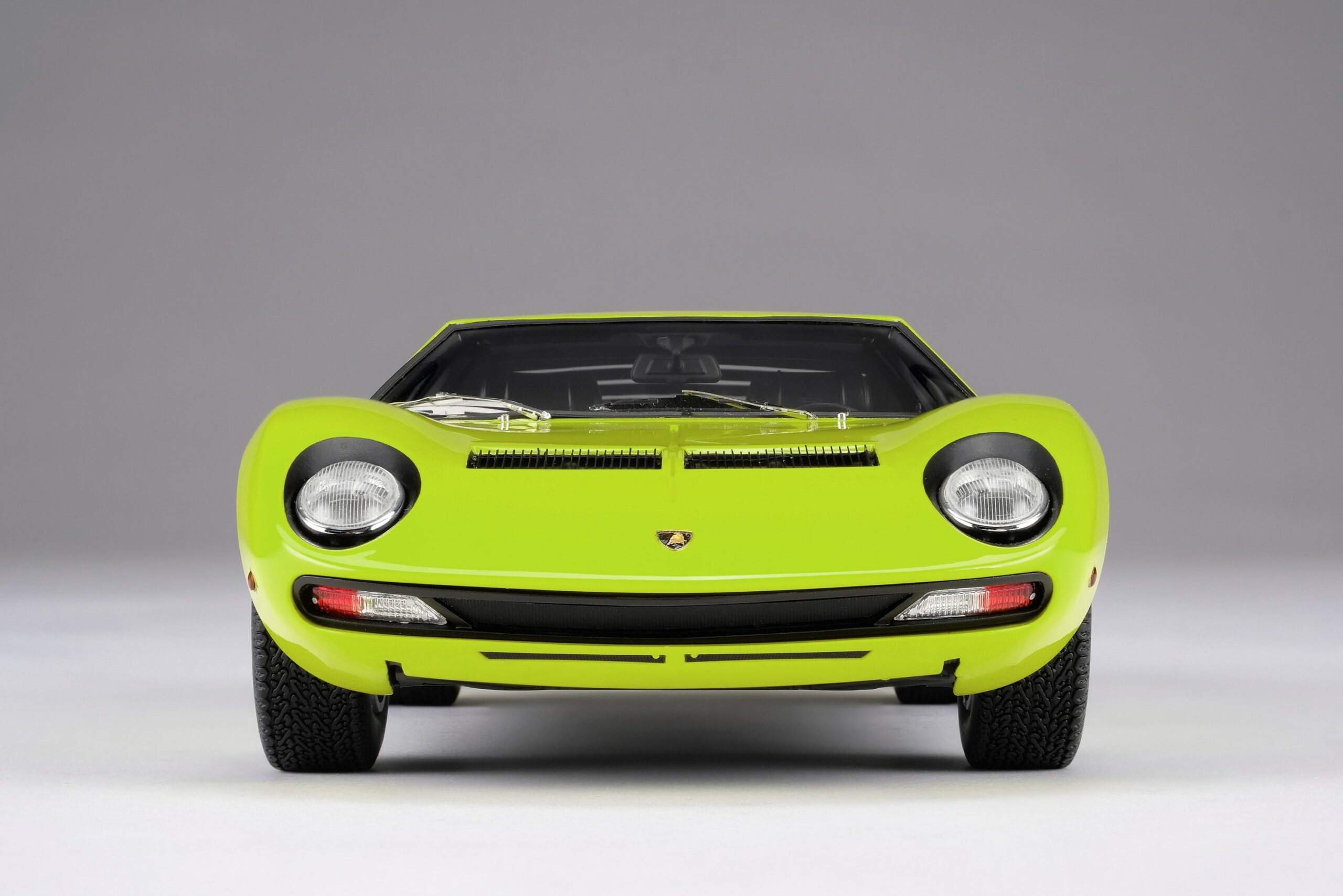 Amalgam Lamborghini Miura P400 SV | 1:18 – Bild 36