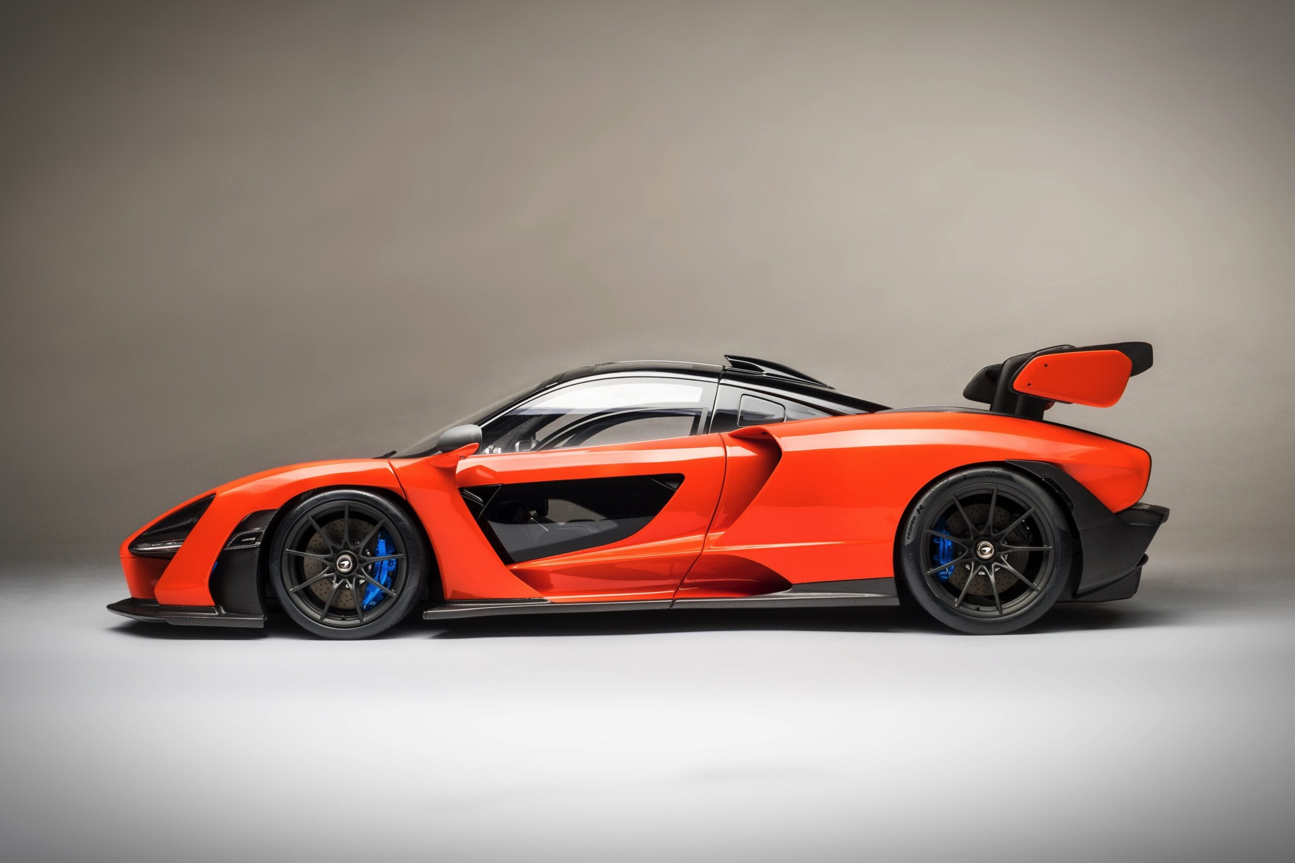 Amalgam McLaren Senna (2018) - Orange | 1:8 - Image 9