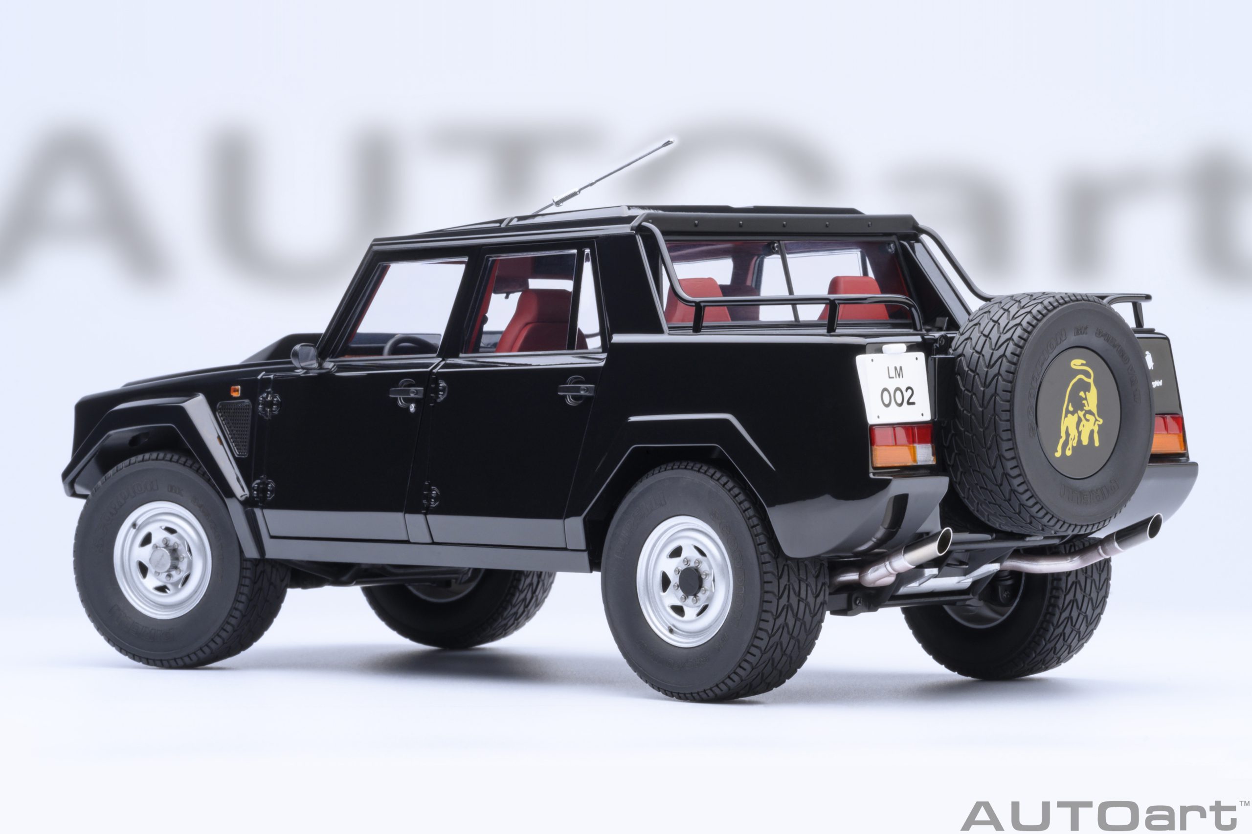 AUTOart Lamborghini LM002 1:18 - Black – Bild 2