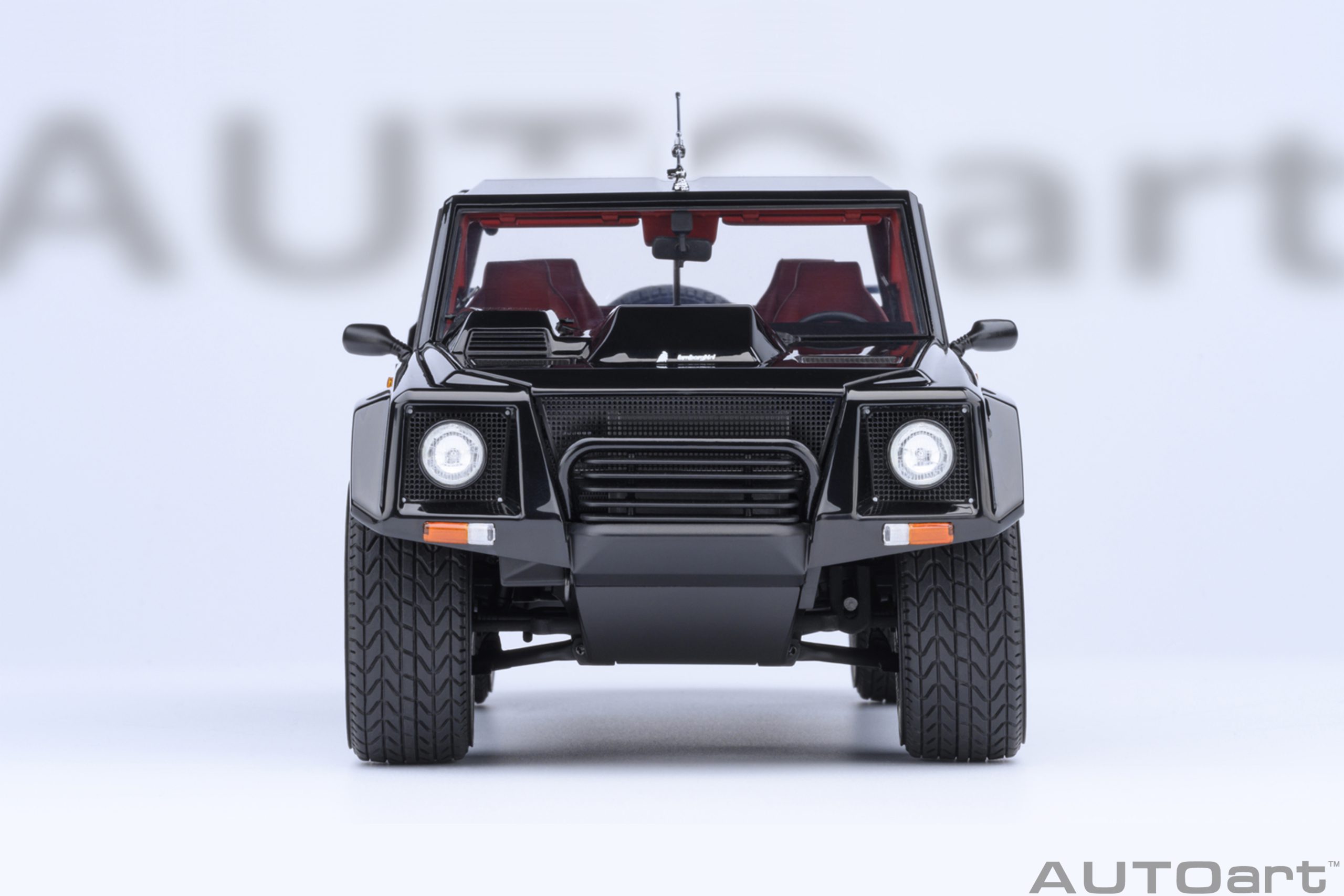 AUTOart Lamborghini LM002 1:18 - Black – Bild 5