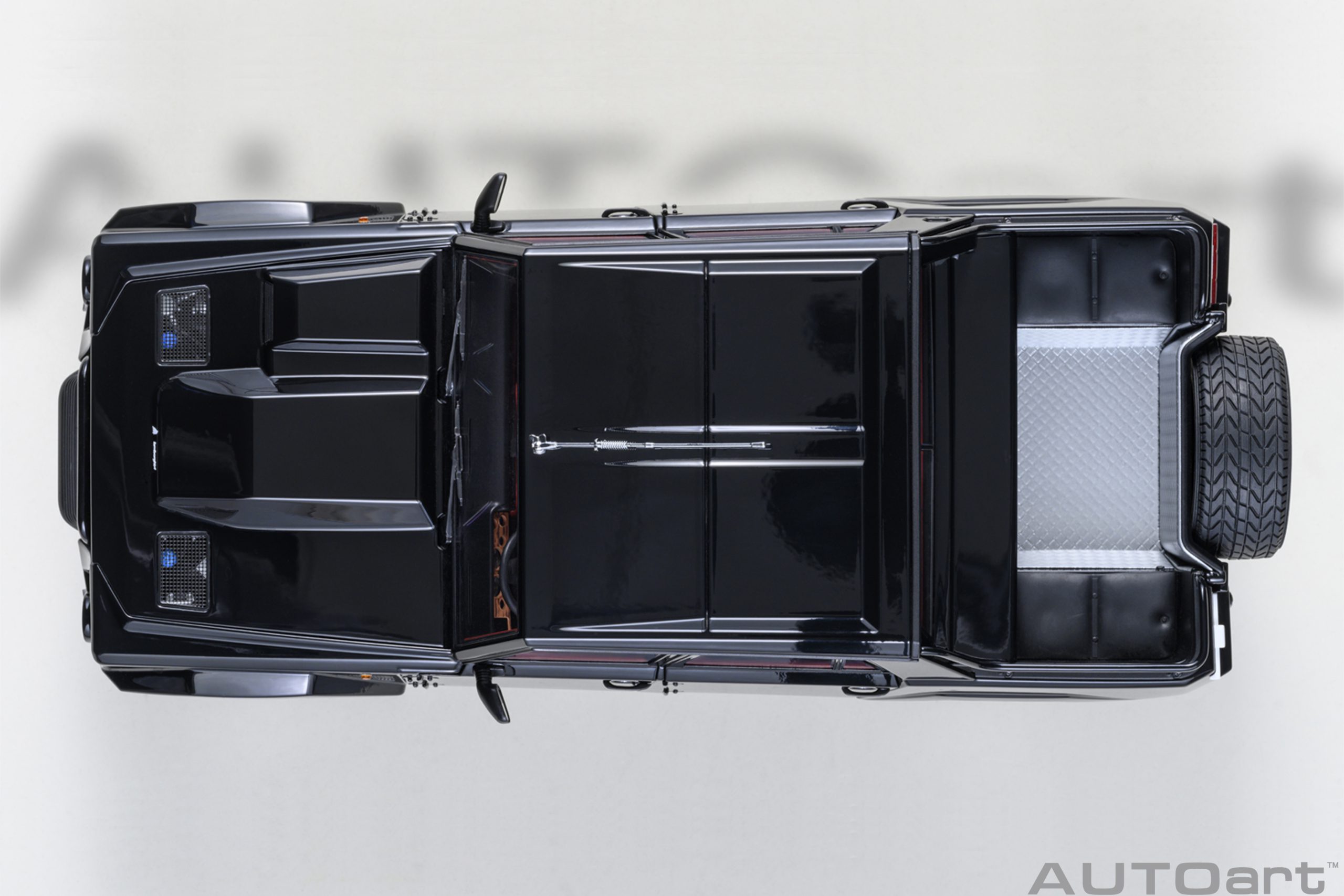AUTOart Lamborghini LM002 1:18 - Black – Bild 7
