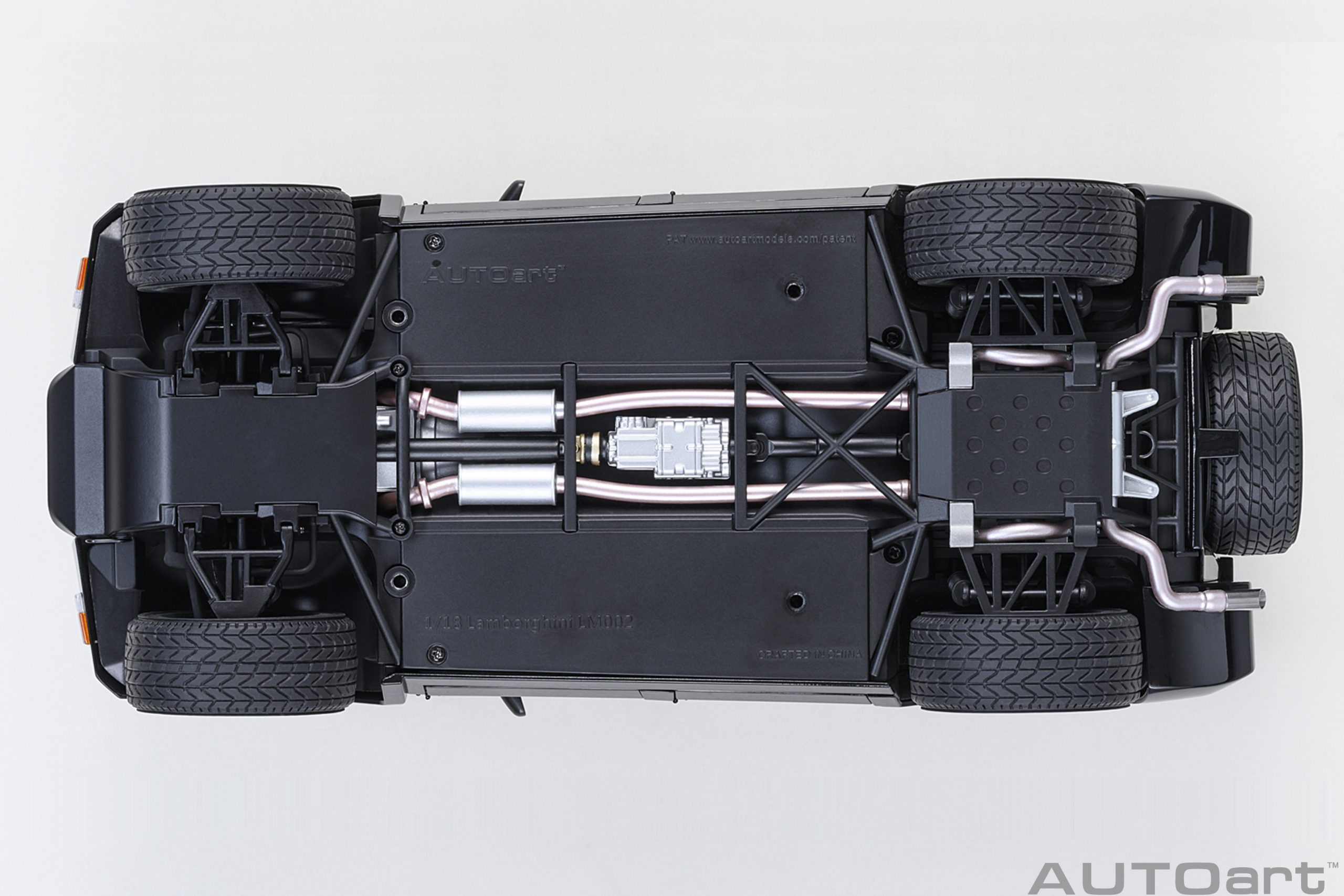 AUTOart Lamborghini LM002 1:18 - Black – Bild 8