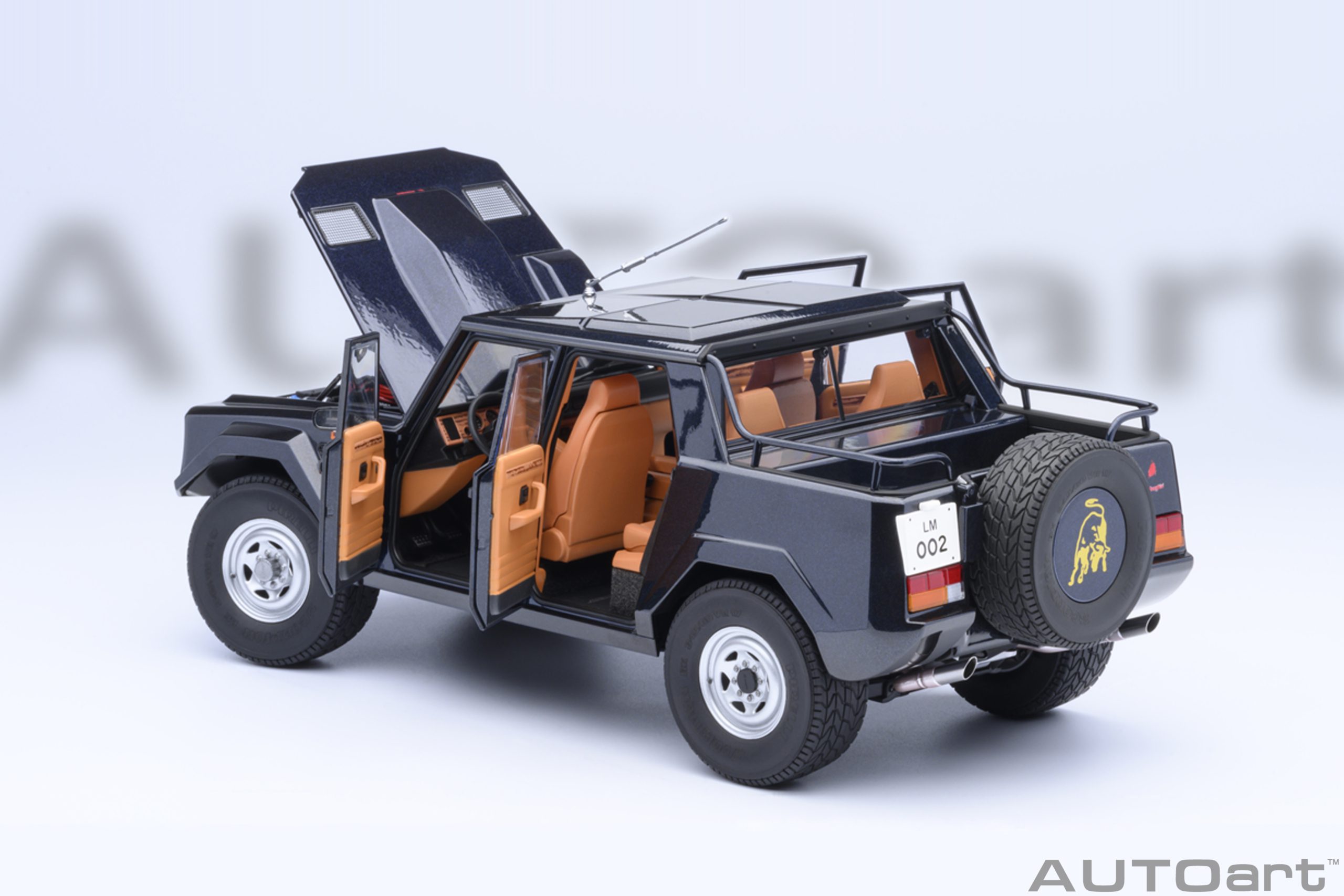 AUTOart Lamborghini LM002 1:18 - Acapulco Blue Metallic – Bild 16