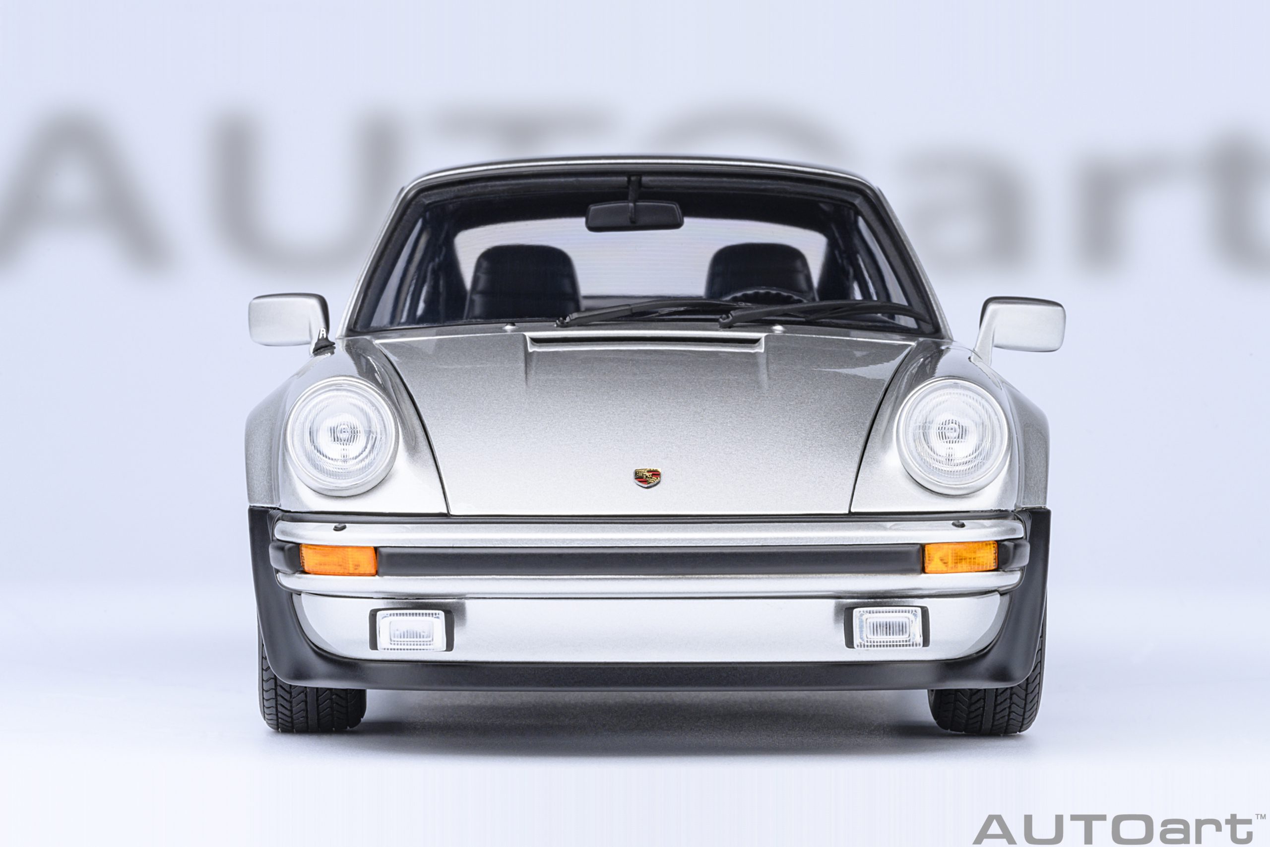 AUTOart Porsche 911 (930) Turbo 3.0 1:18 - Silver Metallic – Bild 5