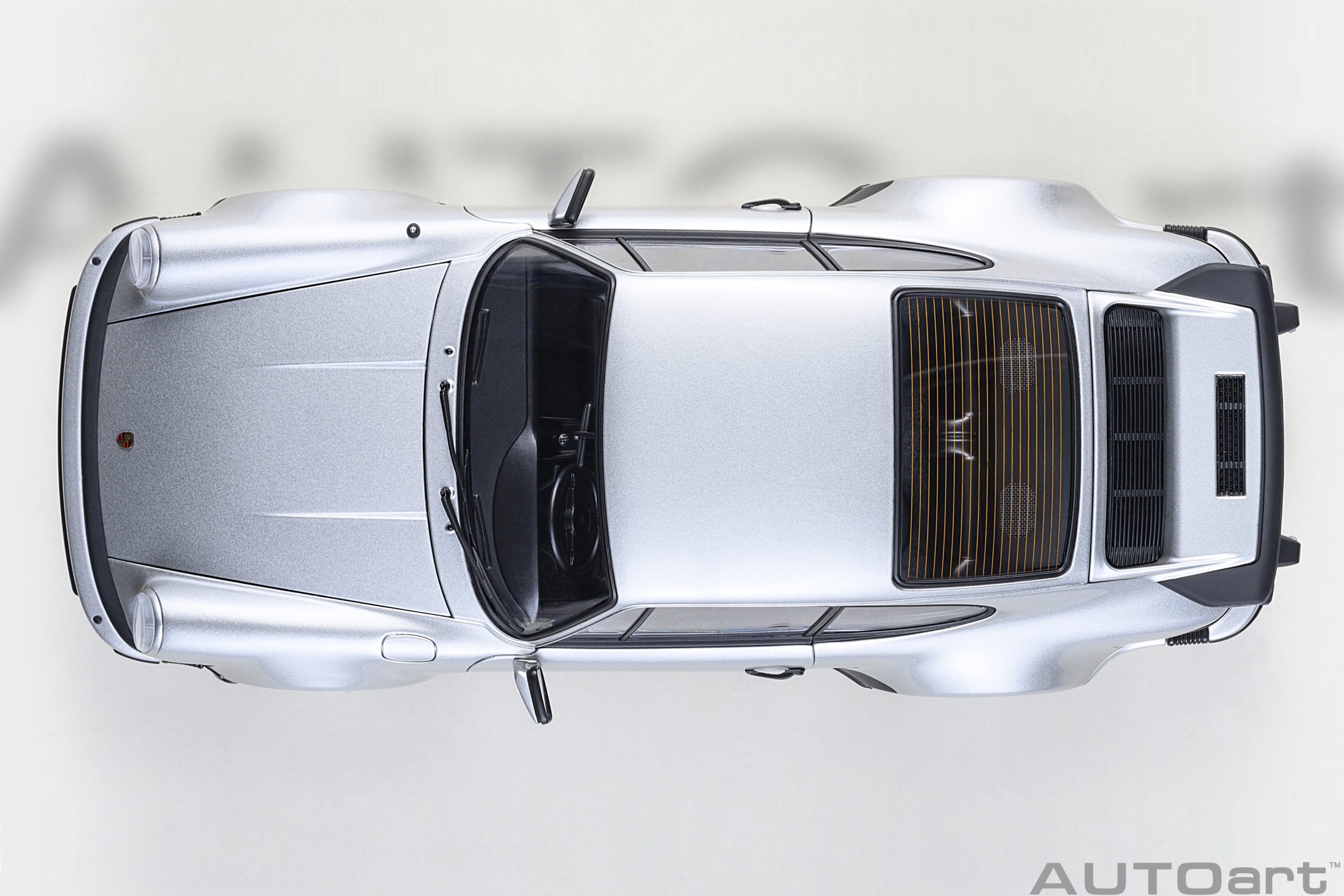 AUTOart Porsche 911 (930) Turbo 3.0 1:18 - Silver Metallic – Bild 7