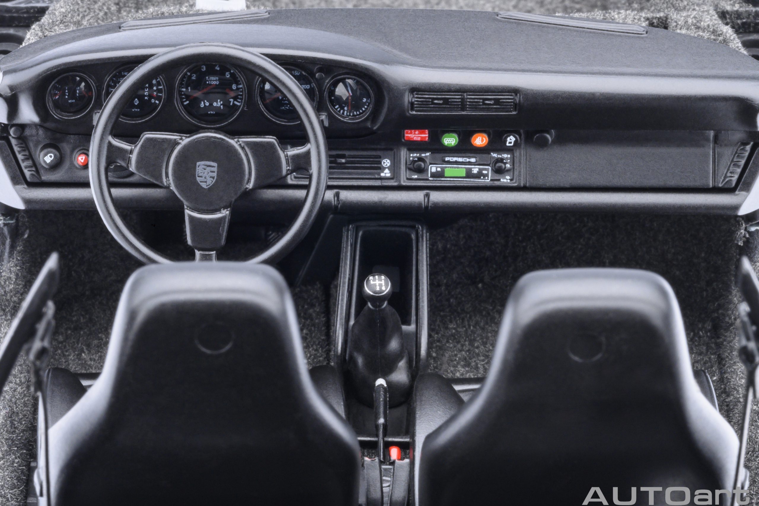 AUTOart Porsche 911 (930) Turbo 3.0 1:18 - Silver Metallic – Bild 14