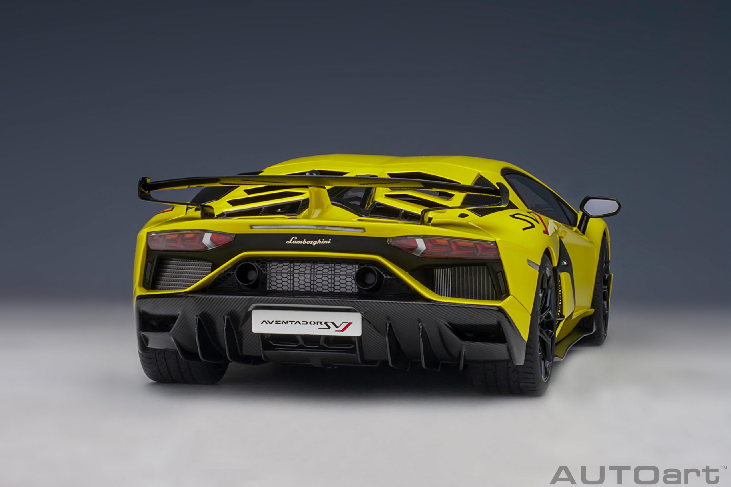AUTOart Lamborghini Aventador SVJ 2019 1:18 - Pearl Yellow – Bild 17