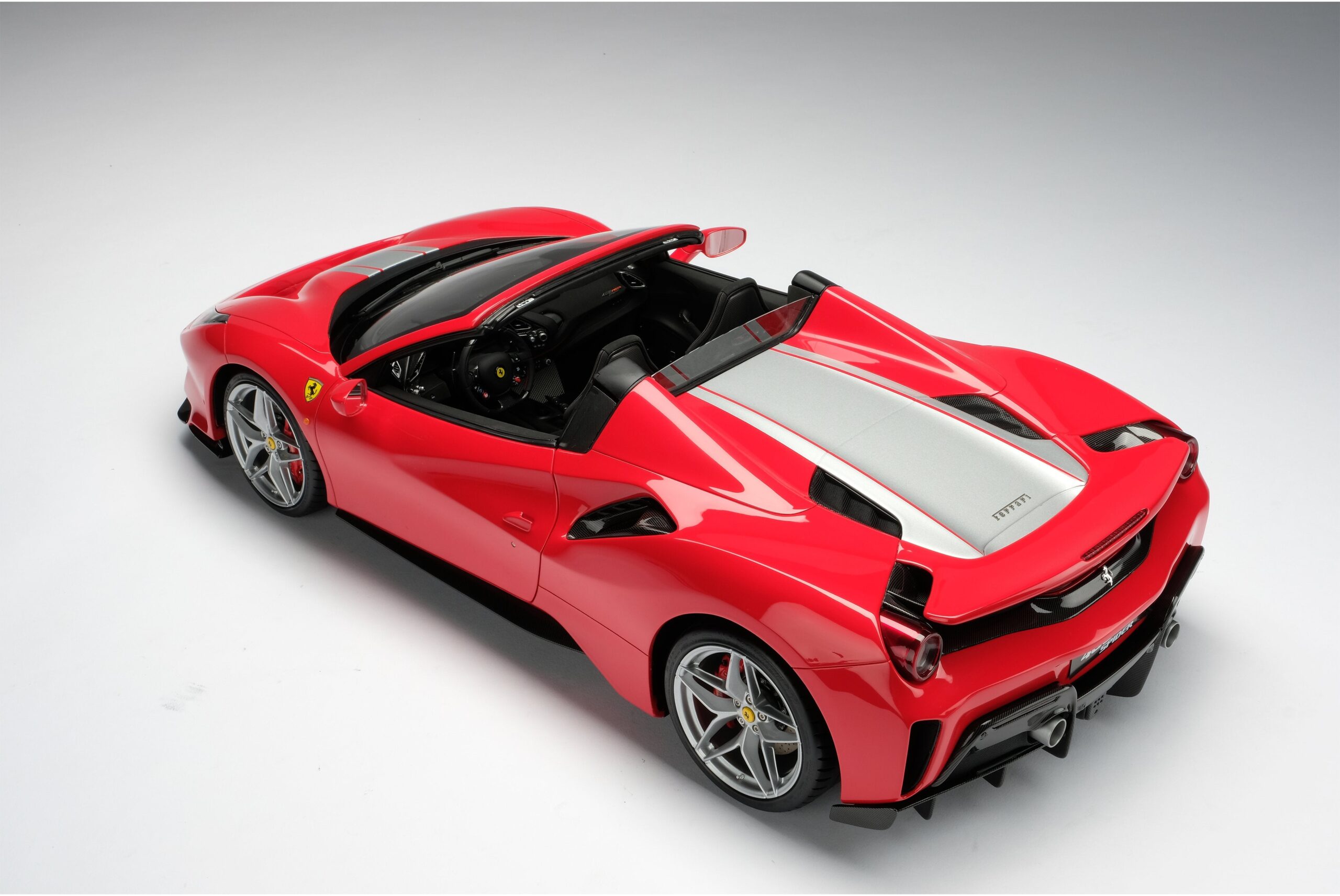 Amalgam Ferrari 488 Pista Spider (2018) - Blau | 1:8 - 画像8