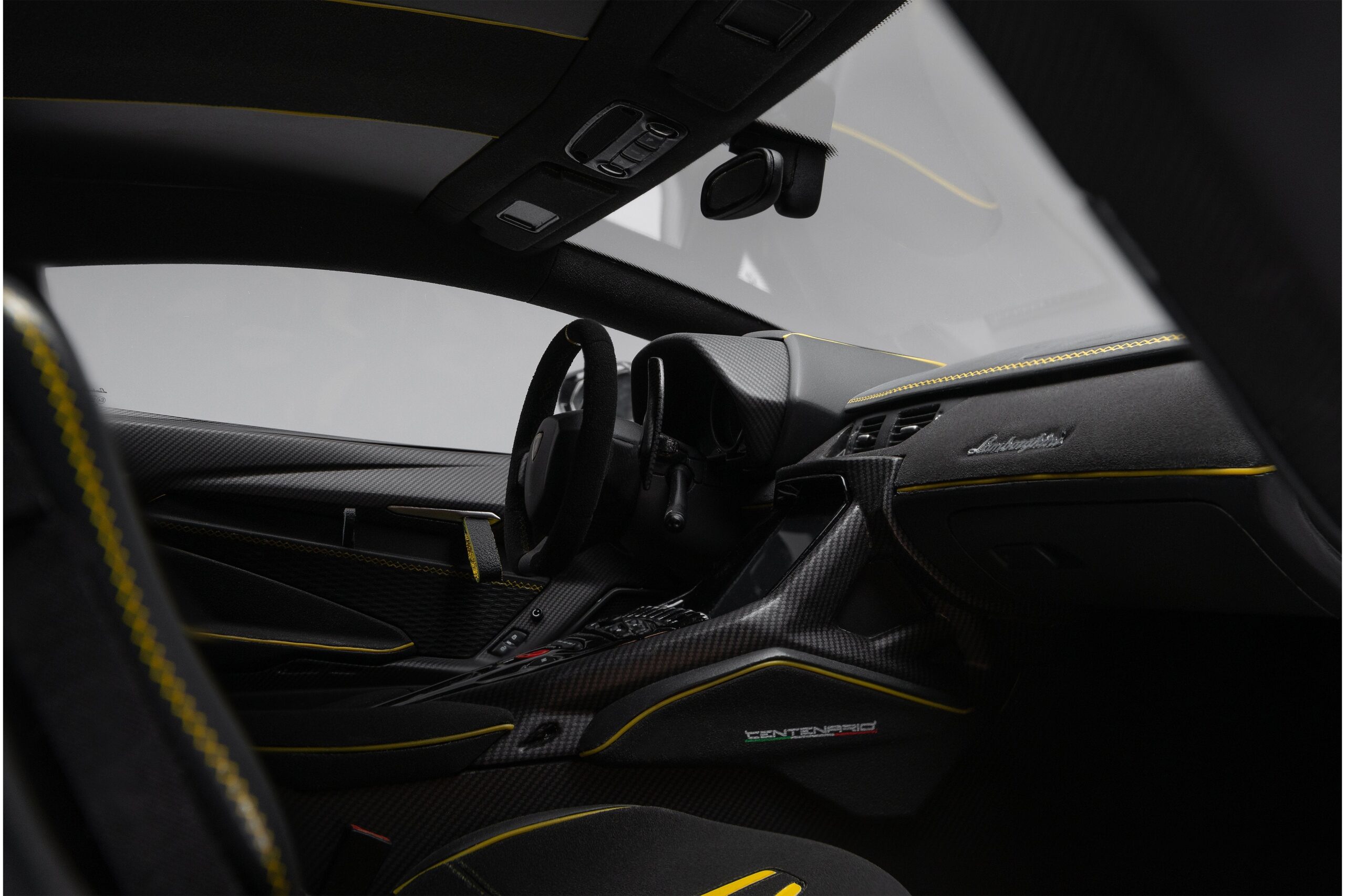 Amalgam Lamborghini Centenario Genfer Auto-Salon 2016 - Silber | 1:8 - Image 12