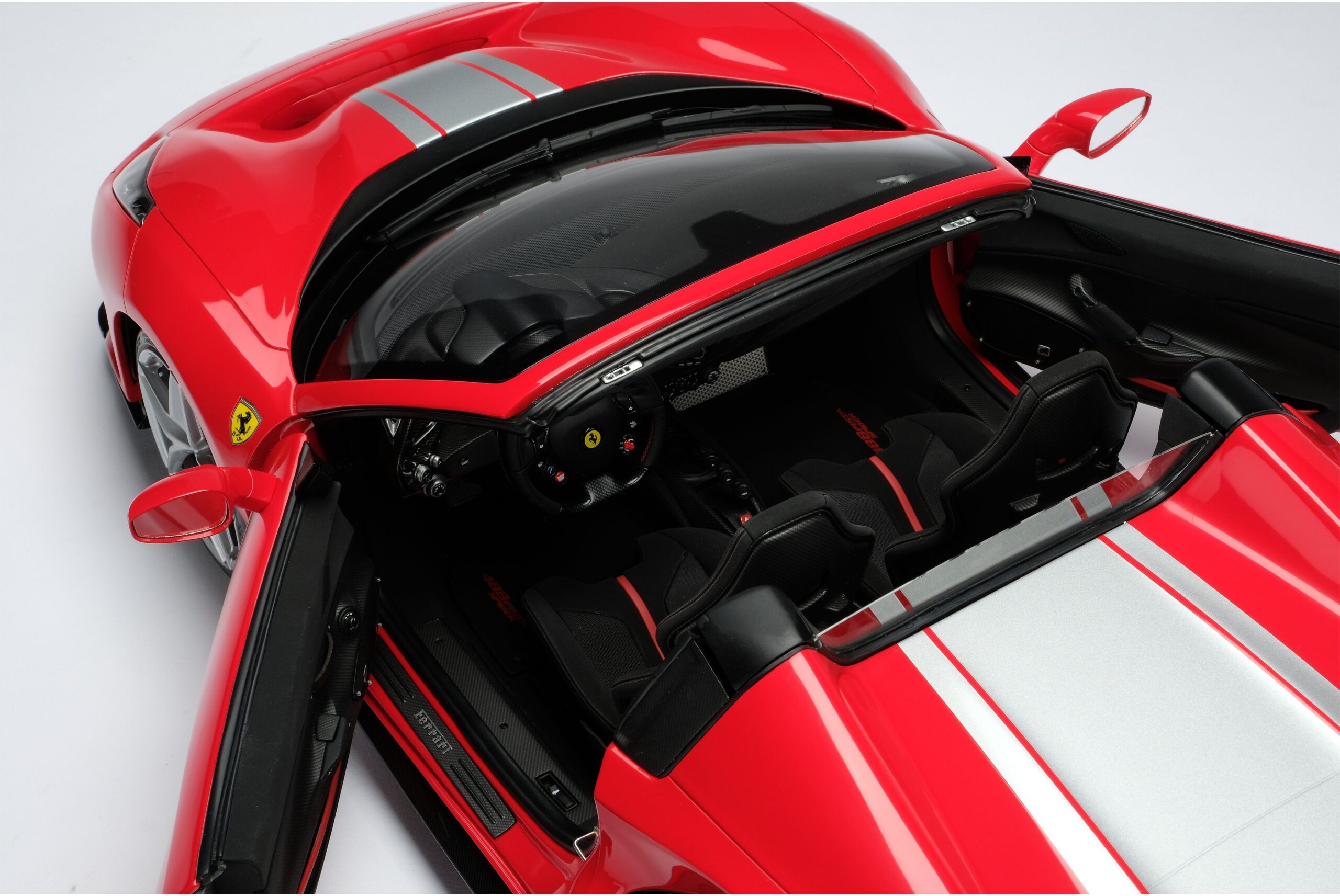 Amalgam Ferrari 488 Pista Spider (2018) - Blau | 1:8 - 画像15