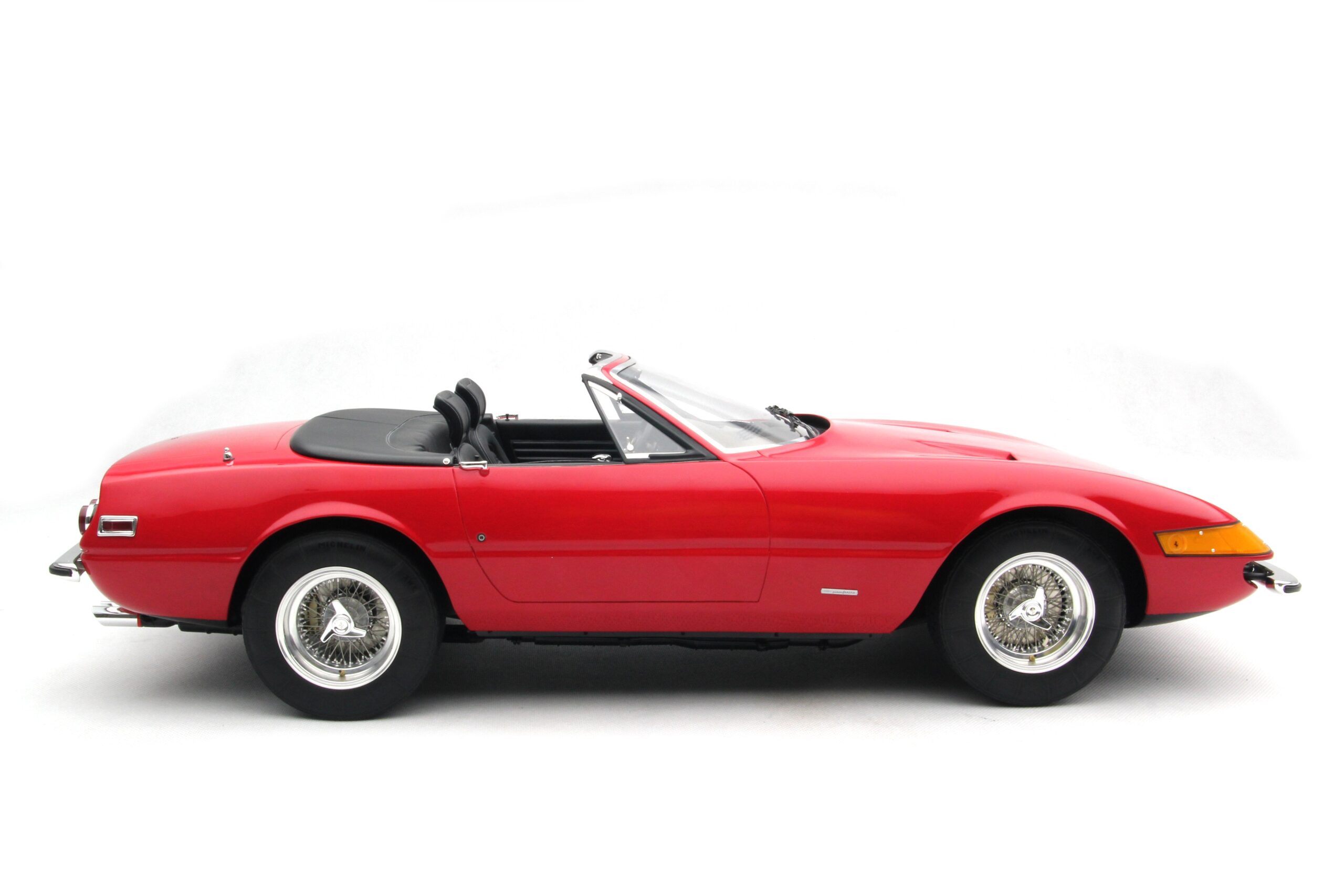 Amalgam Ferrari 365 GTS/4 "Daytona" Spider (1969) - Rot | 1:8