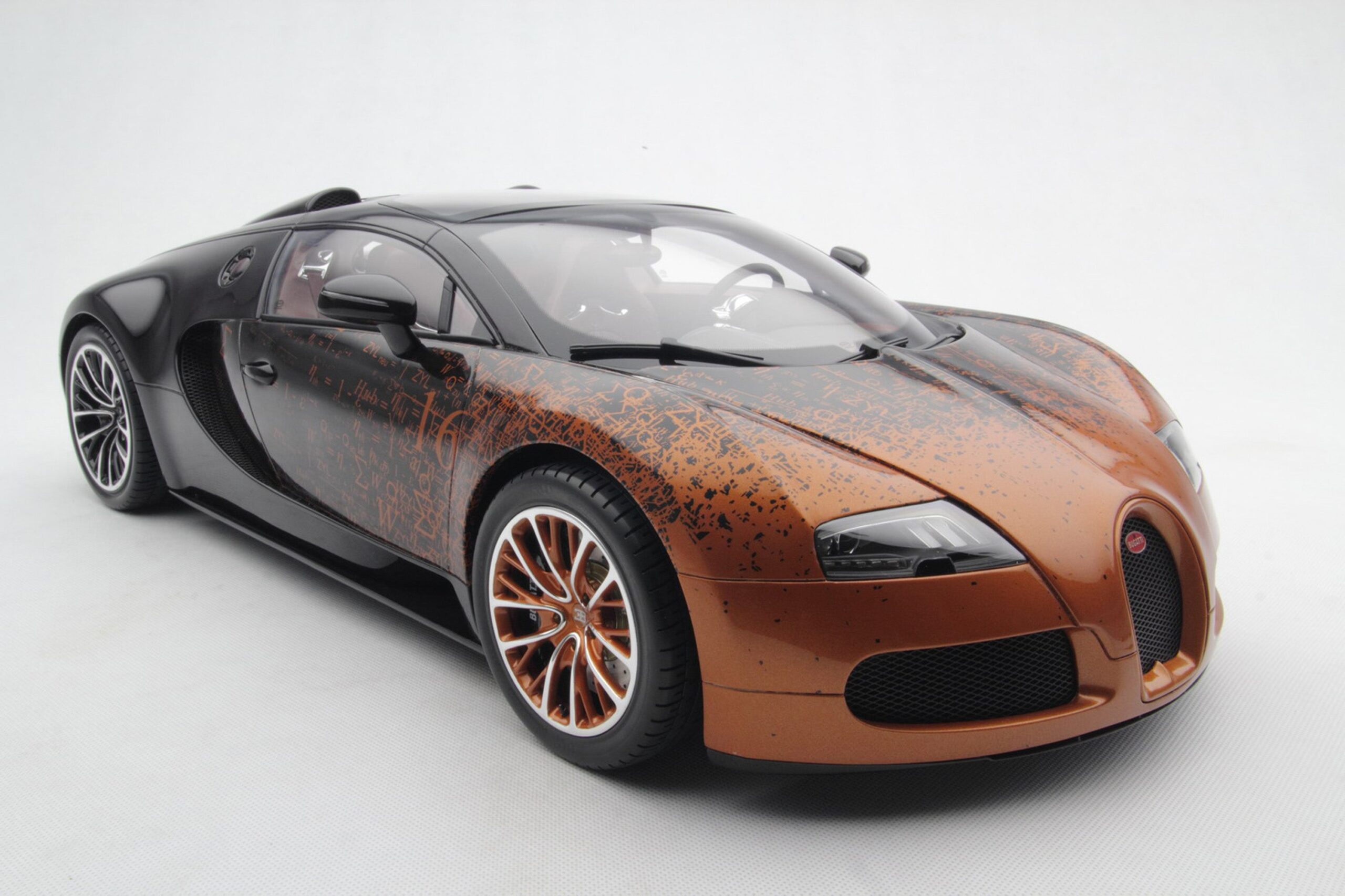 Amalgam Bugatti Veyron Tailor Made | 1:8 - Image 4