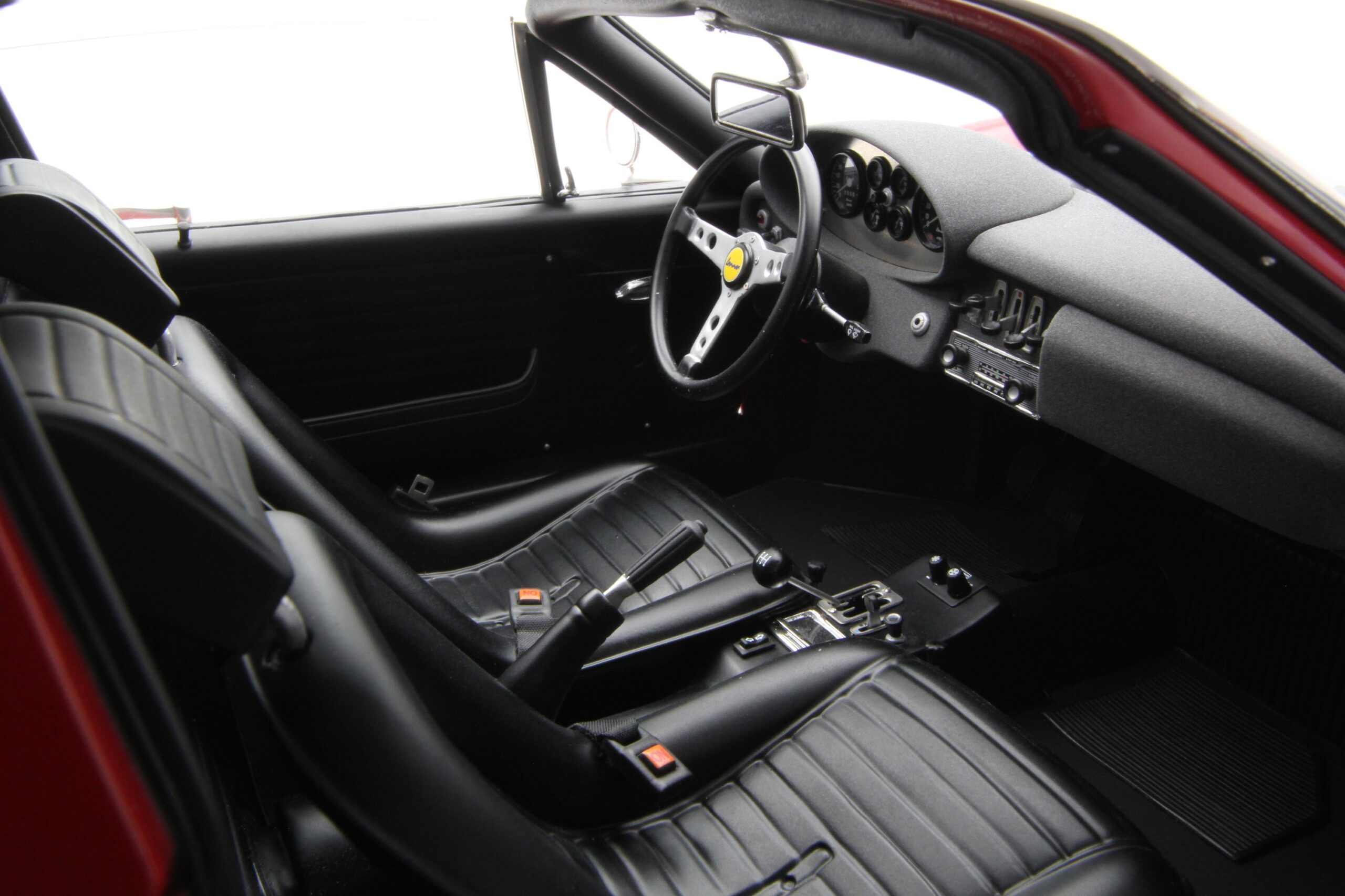 Amalgam Ferrari Dino 246 GTS (1972) - Rot | 1:8 - 画像35