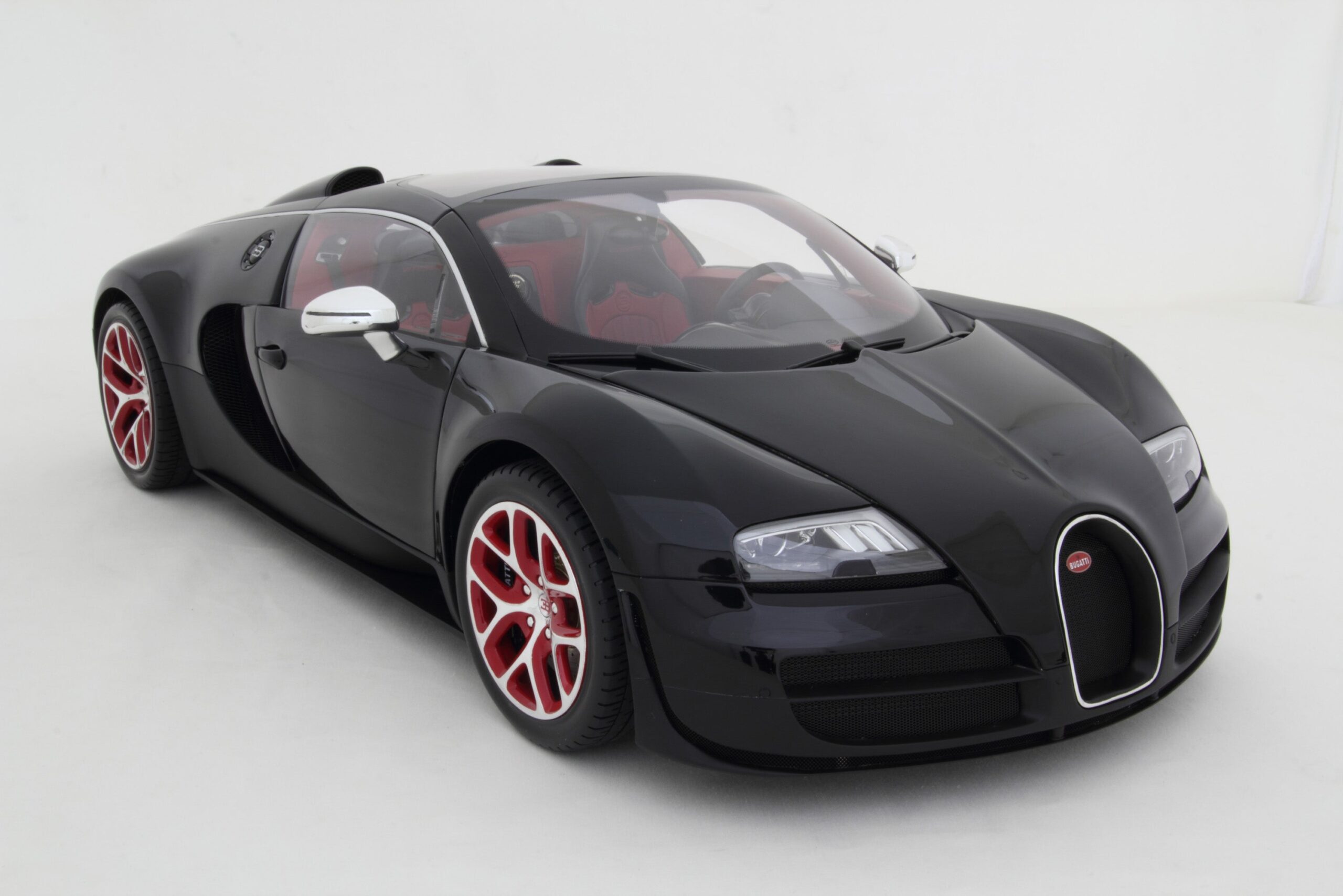 Amalgam Bugatti Veyron Tailor Made | 1:8 - Image 5