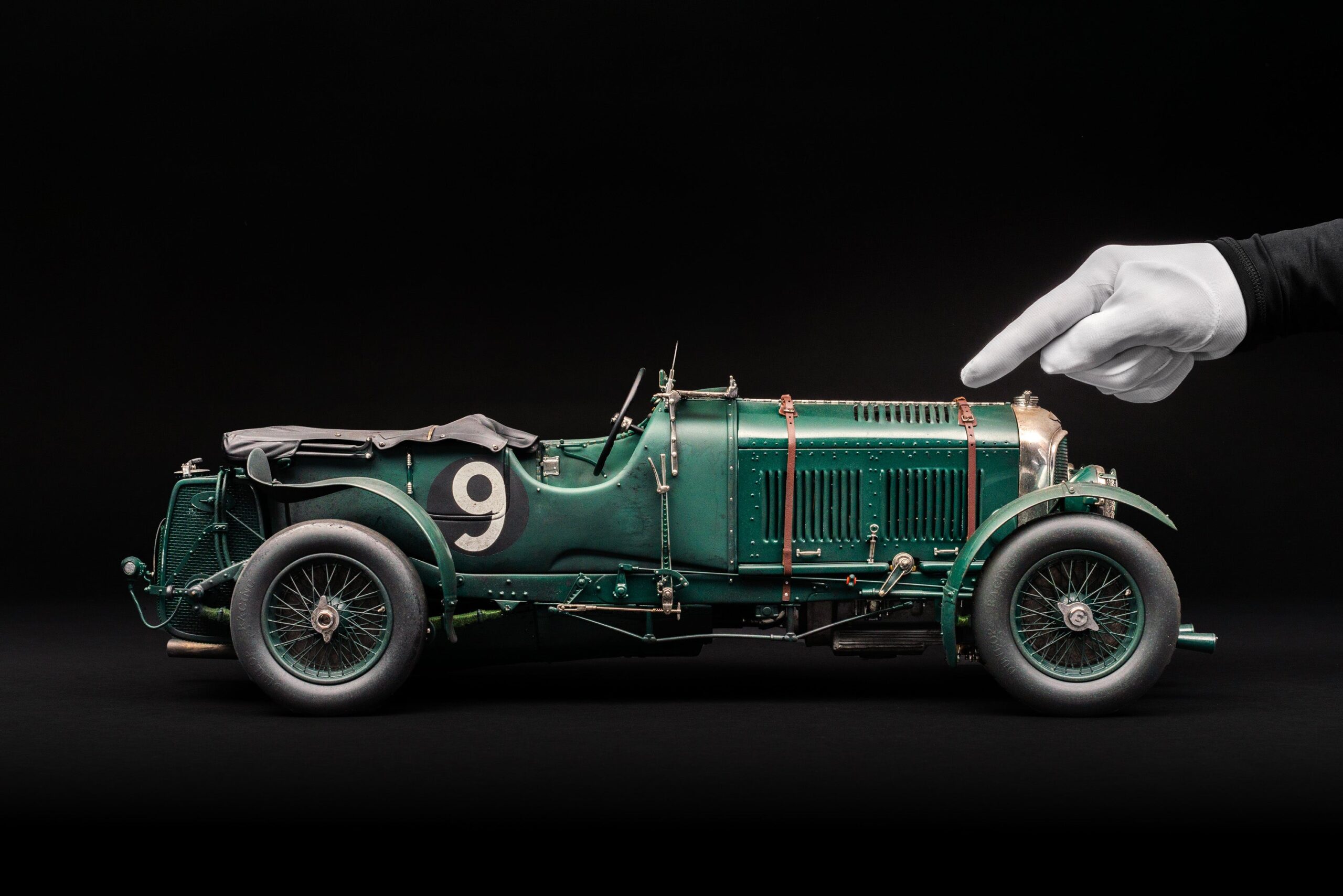 Amalgam Bentley Blower 1930 Le Mans Birkin & Chassagne Race Weathered - Grün | 1:8 – Bild 3