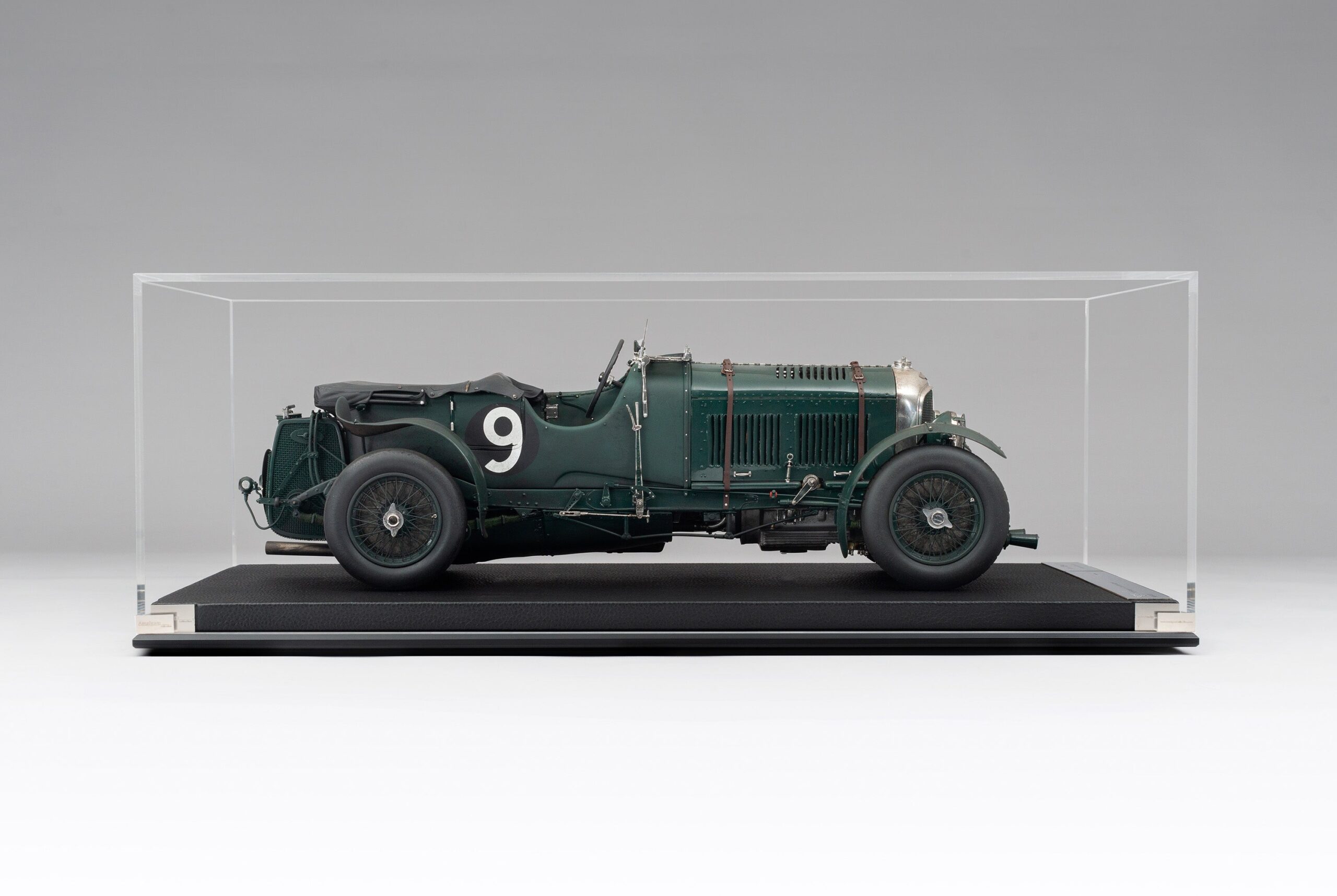 Amalgam Bentley Blower 1930 Le Mans Birkin & Chassagne Race Weathered - Grün | 1:8 – Bild 19