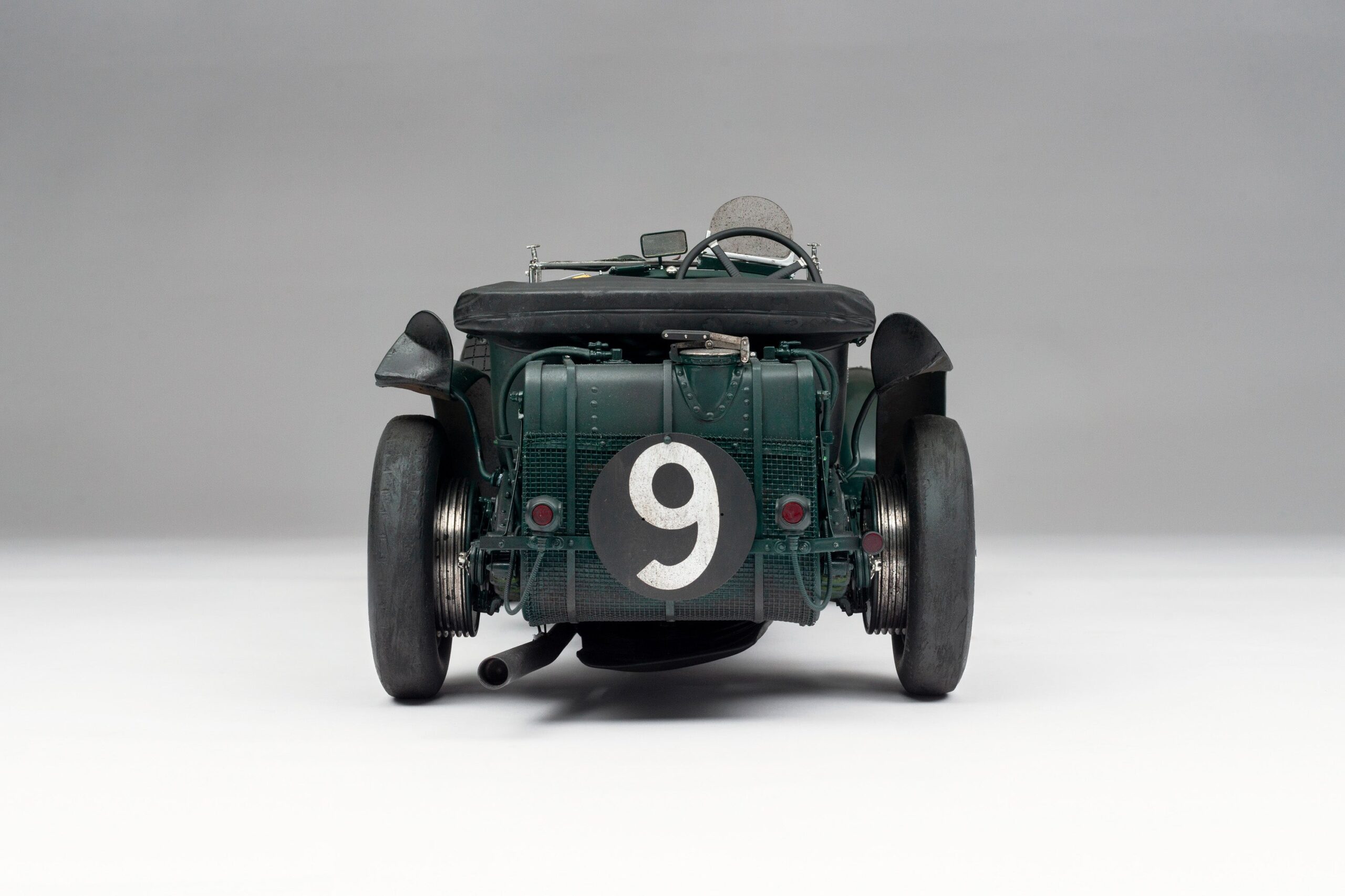 Amalgam Bentley Blower 1930 Le Mans Birkin & Chassagne Race Weathered - Grün | 1:8 – Bild 15