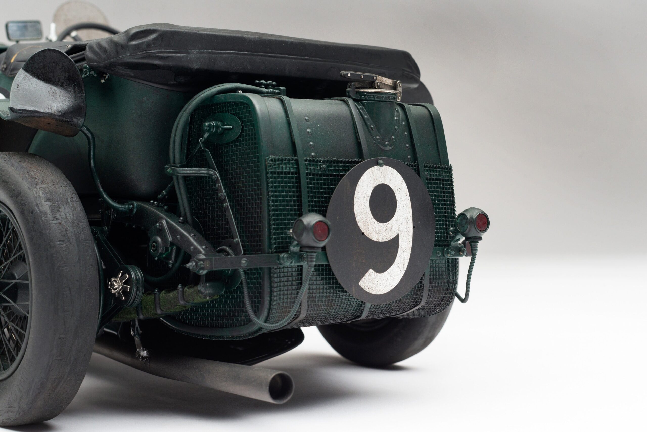 Amalgam Bentley Blower 1930 Le Mans Birkin & Chassagne Race Weathered - Grün | 1:8 – Bild 12