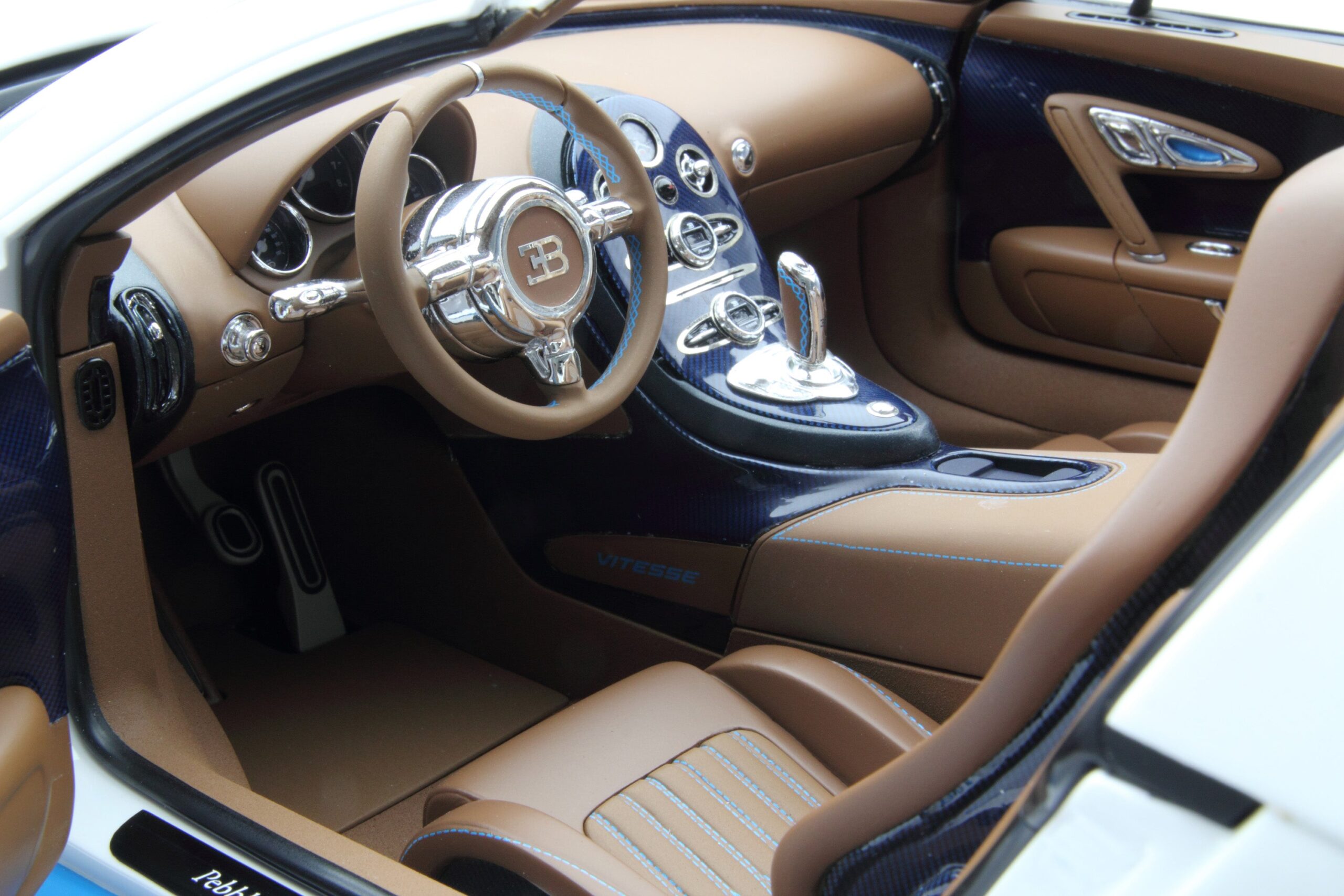 Amalgam Bugatti Veyron Tailor Made | 1:8 - Image 8