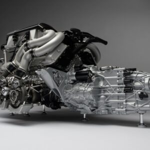 Amalgam Bugatti Chiron 8.0L W16 Motor und Getriebe (2016) - Silber, Blau & Schwarz | 1:4