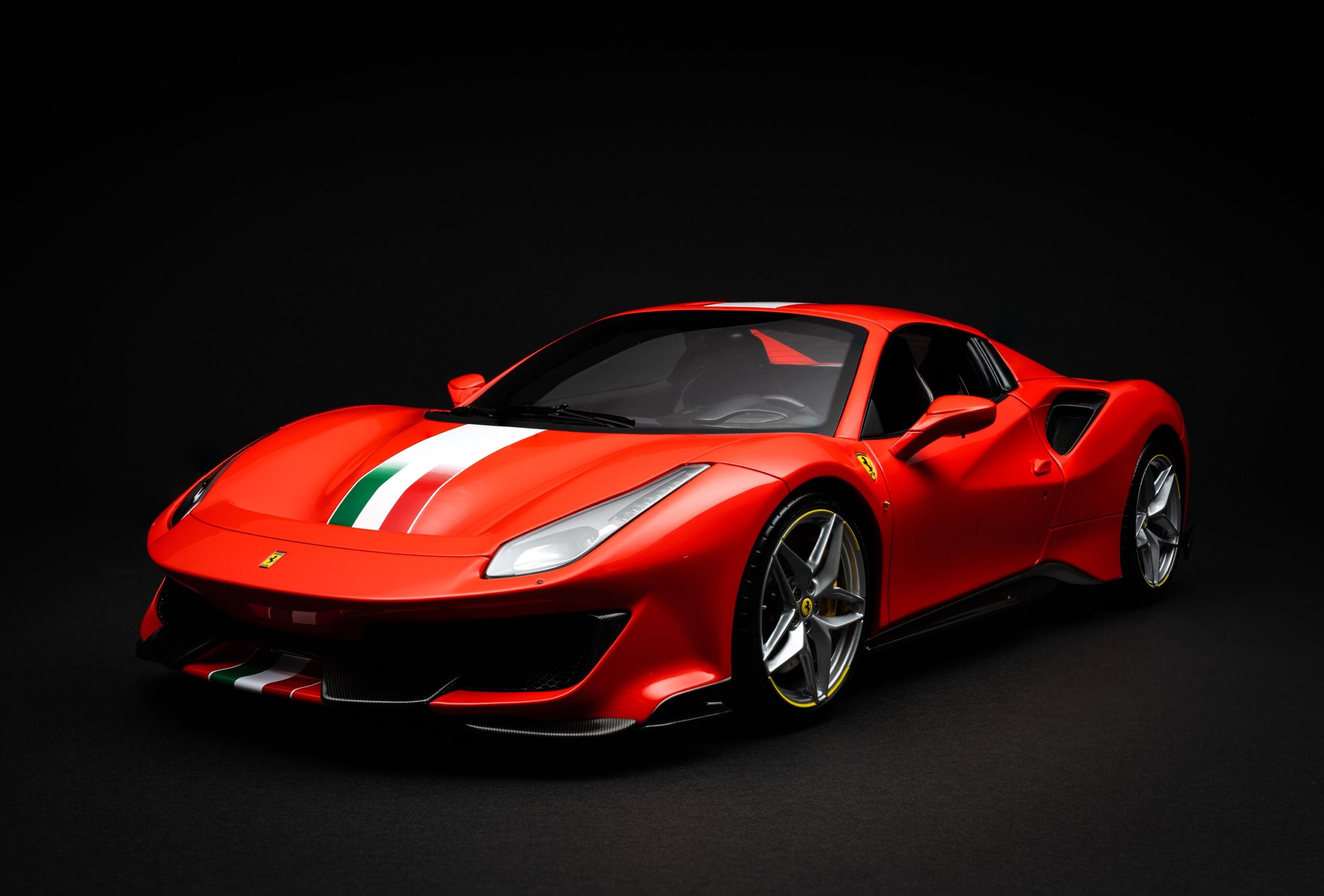Amalgam Ferrari 488 GTB & Spider Tailor Made | 1:8 - Image 11