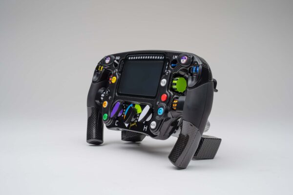 アマルガム マクラーレン MCL38 ステアリングホイール 2024年F1