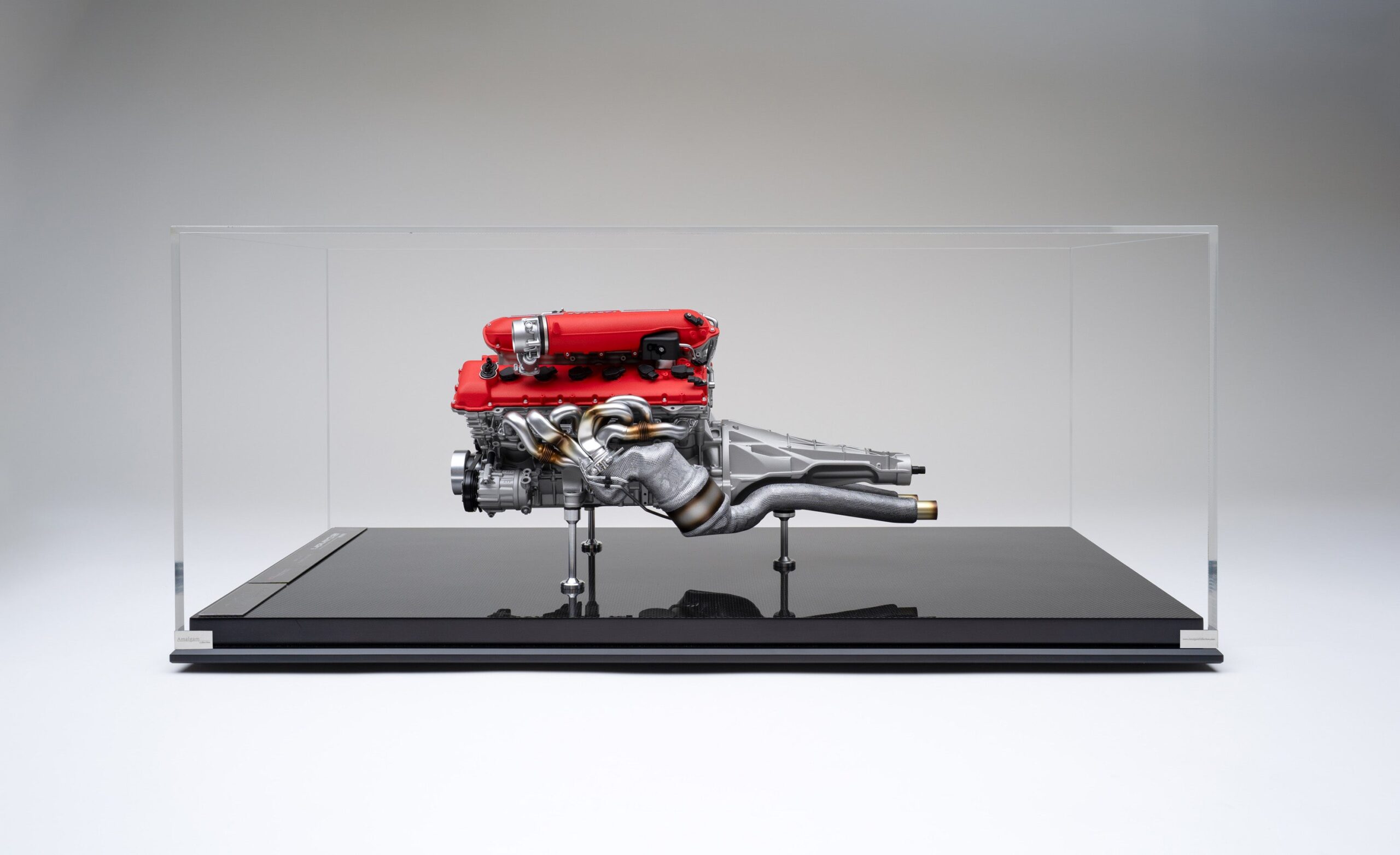 Amalgam Ferrari 12Cilindri V12 F140HD Engine and Gearbox | 1:4 - Imagen 21