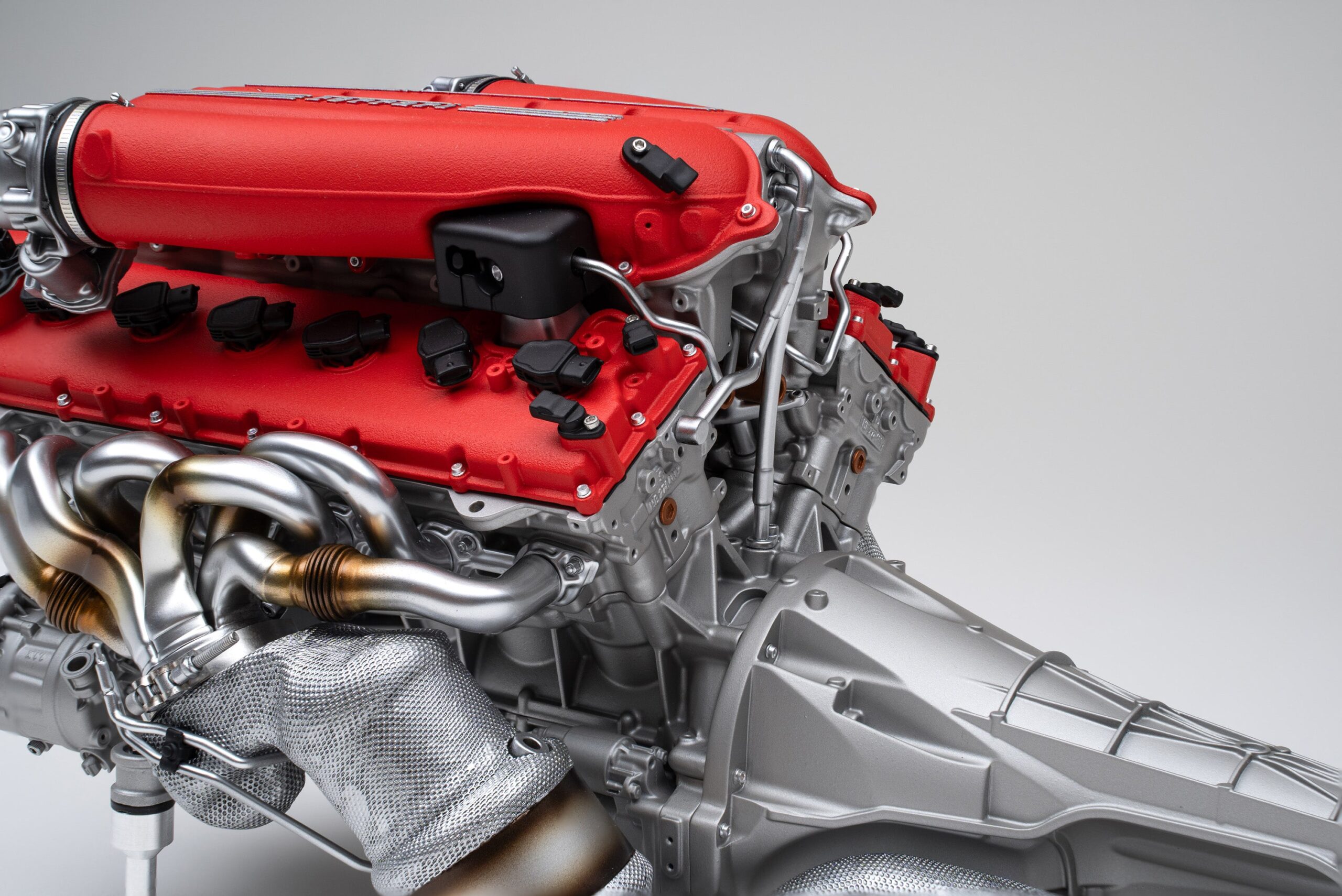 Amalgam Ferrari 12Cilindri V12 F140HD Engine and Gearbox | 1:4 - Imagen 7