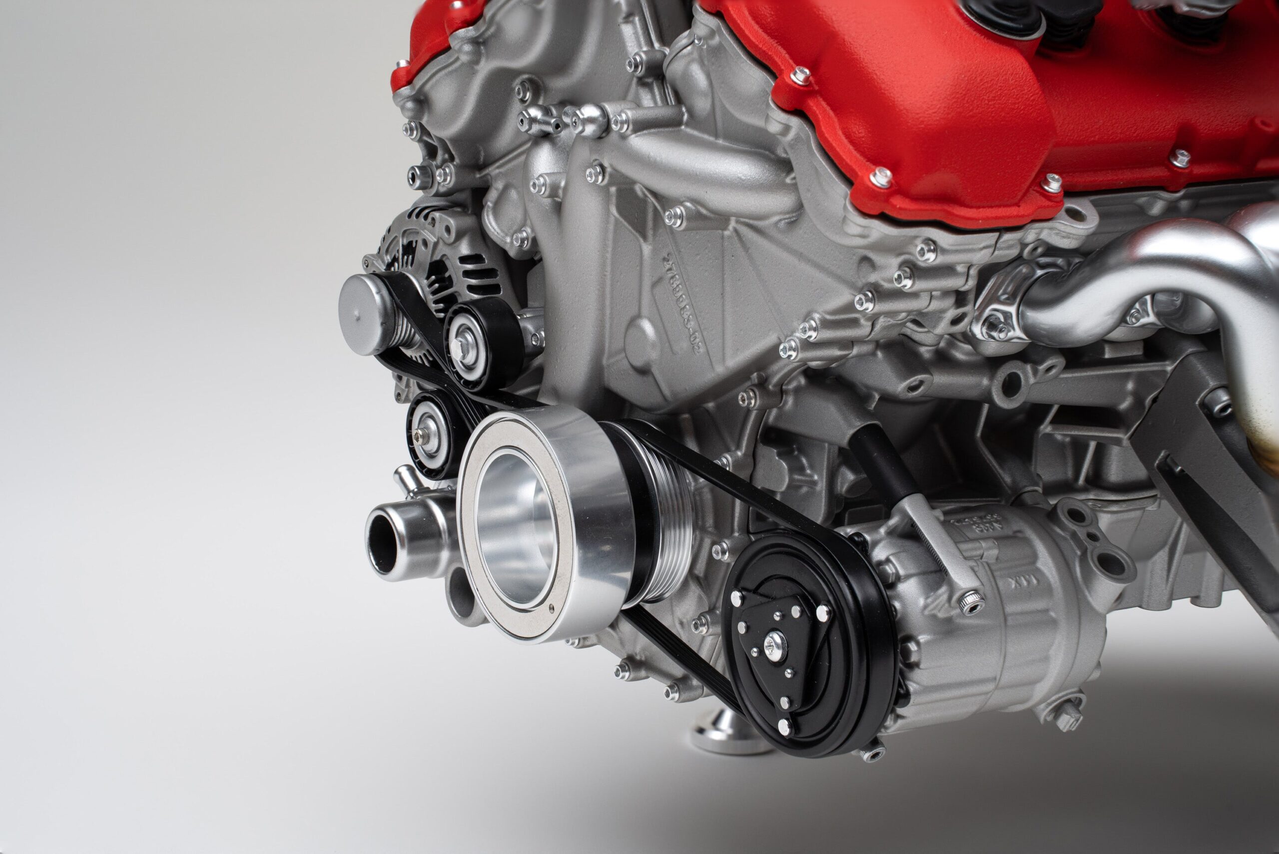 Amalgam Ferrari 12Cilindri V12 F140HD Engine and Gearbox | 1:4 - Imagen 9