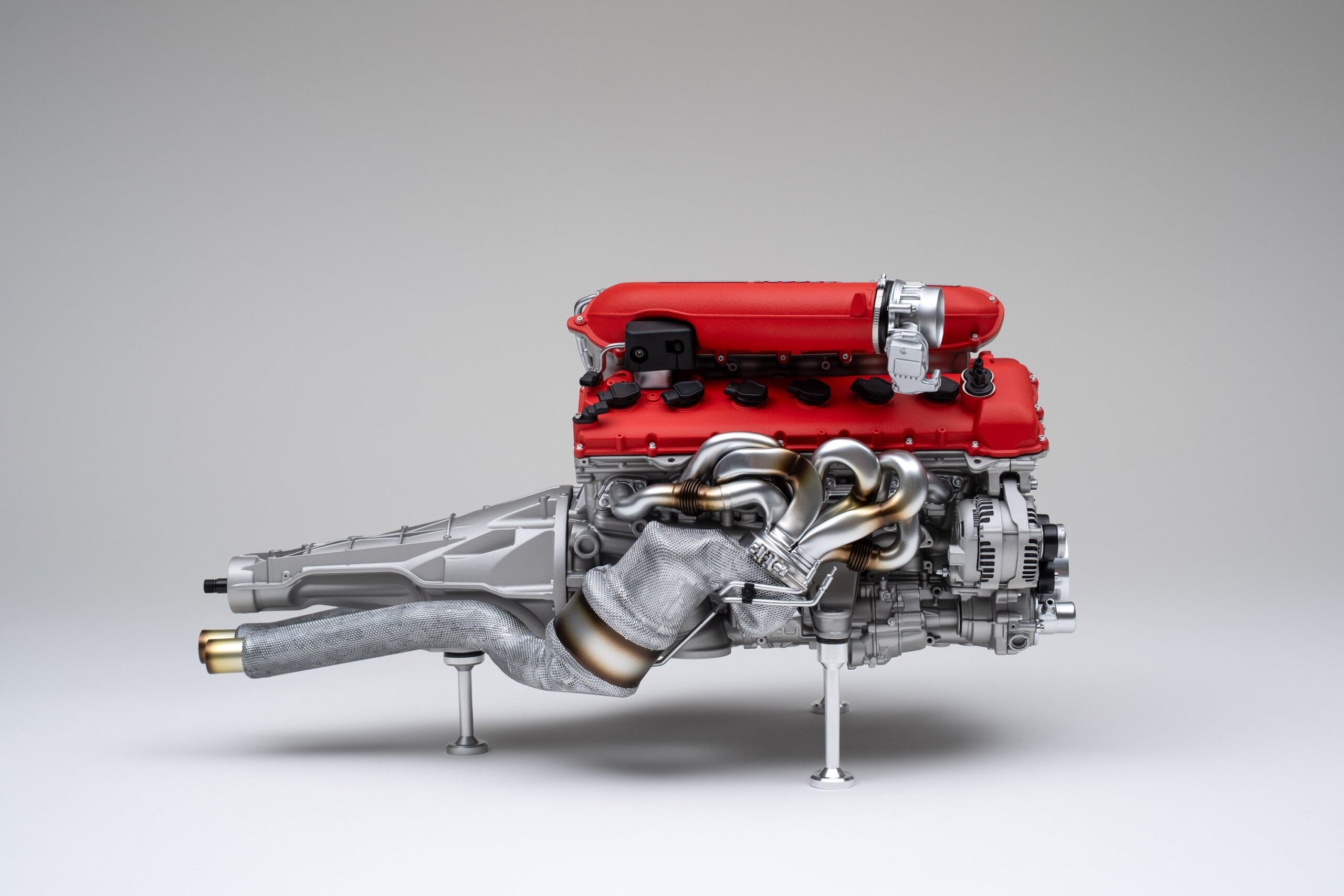 Amalgam Ferrari 12Cilindri V12 F140HD Engine and Gearbox | 1:4 - Imagen 16