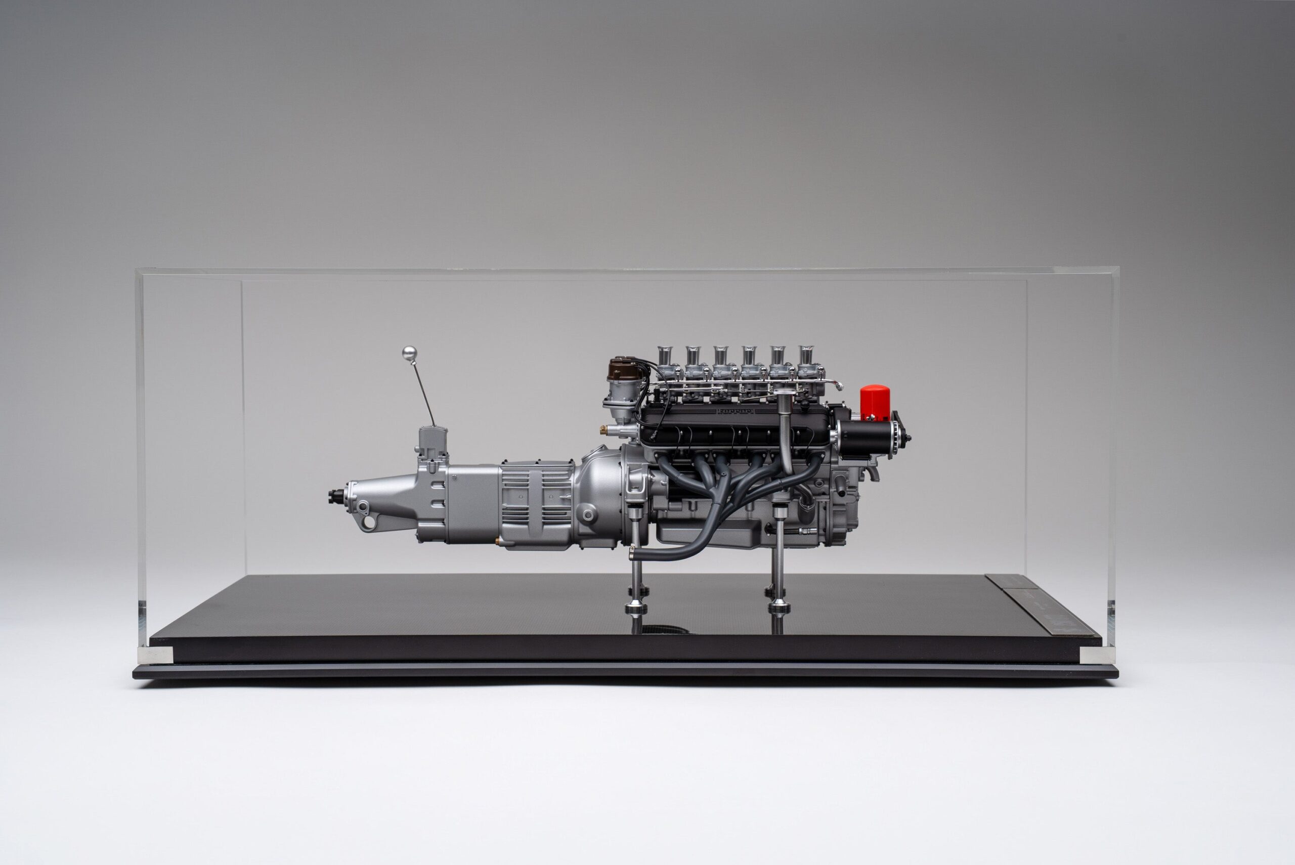Amalgam Ferrari 250 GTO V12 Motor und Getriebe | 1:4 - Imagen 19