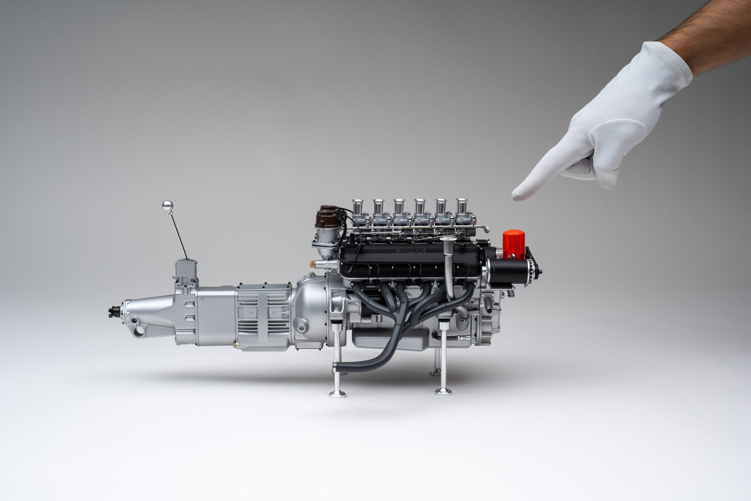 Amalgam Ferrari 250 GTO V12 Motor und Getriebe | 1:4 - Imagen 4