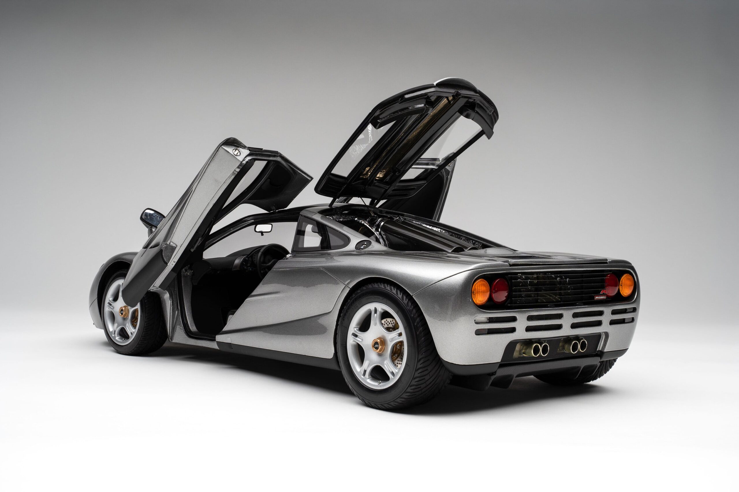 Amalgam McLaren F1 (1992) - Rot | 1:8 – Bild 7
