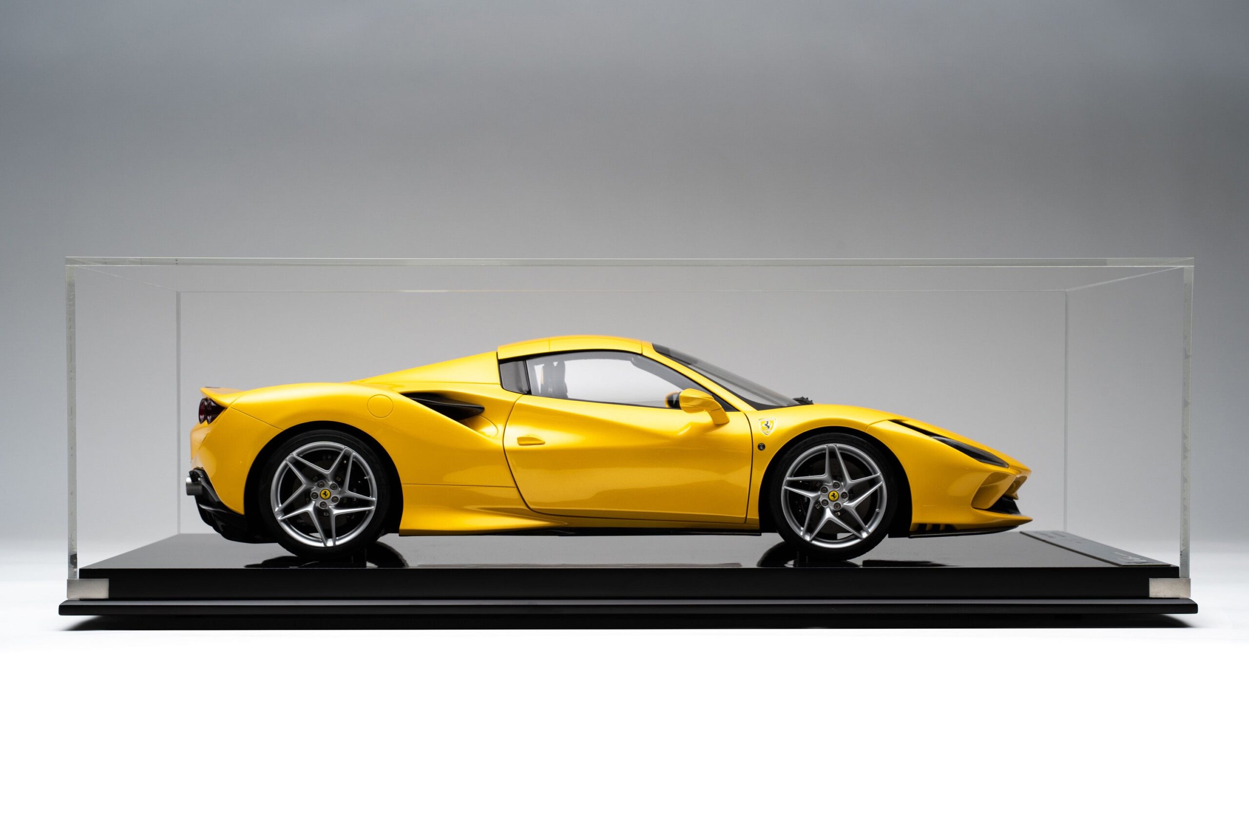 Amalgam Ferrari F8 Spider (2019) | 1:8 - 画像14