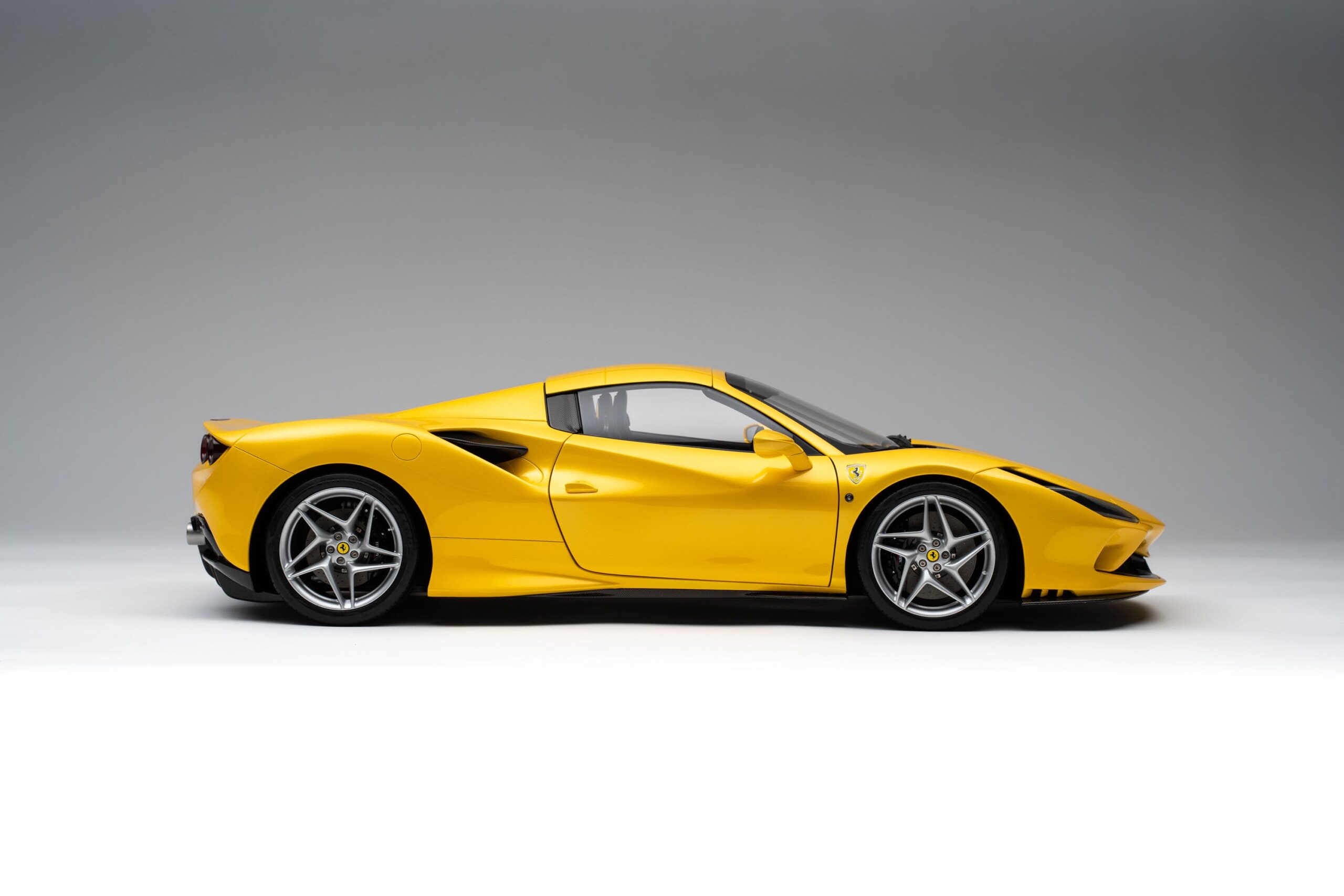 Amalgam Ferrari F8 Spider (2019) | 1:8 - 画像9