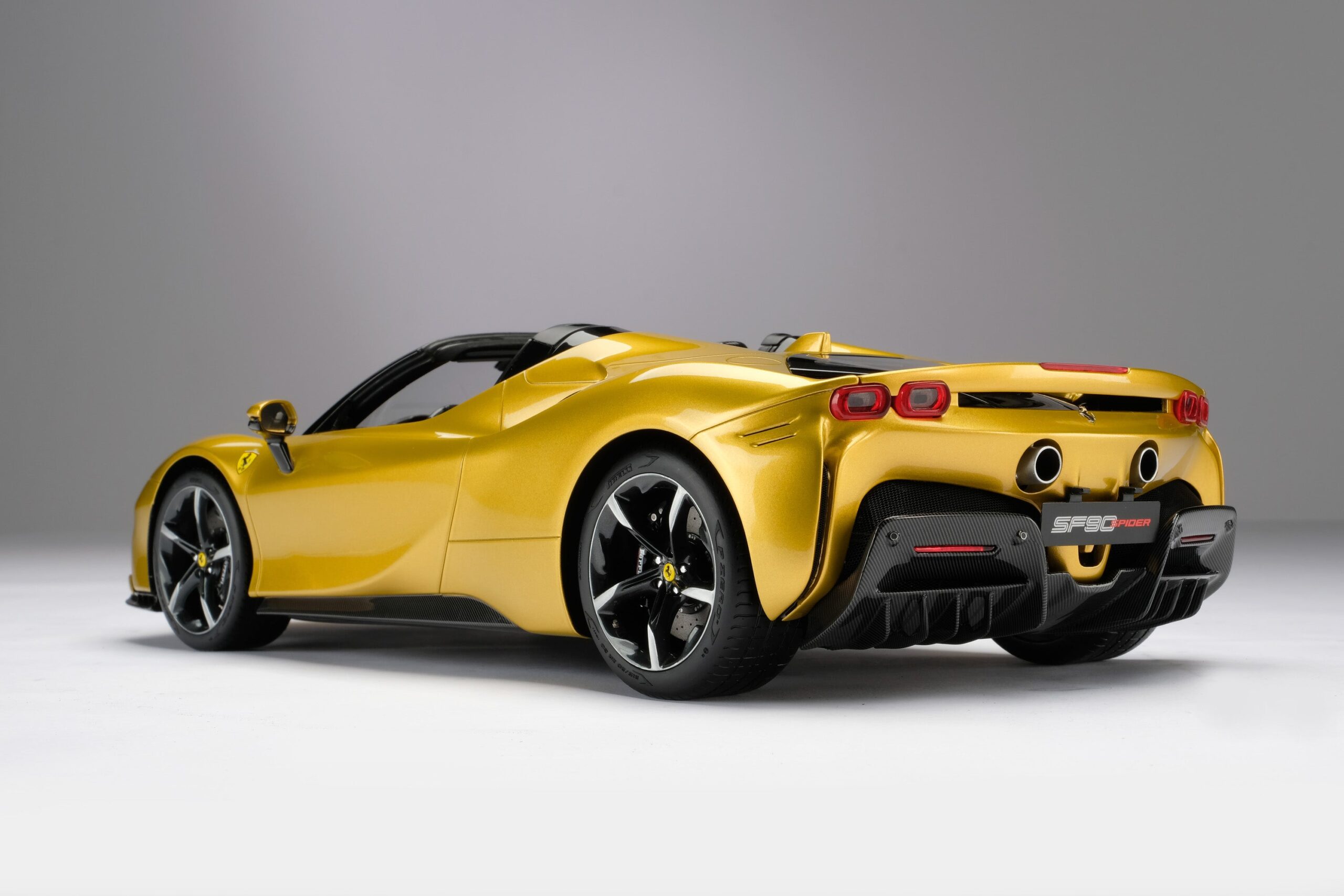 Amalgam Ferrari SF90 Spider | 1:12 – Bild 15