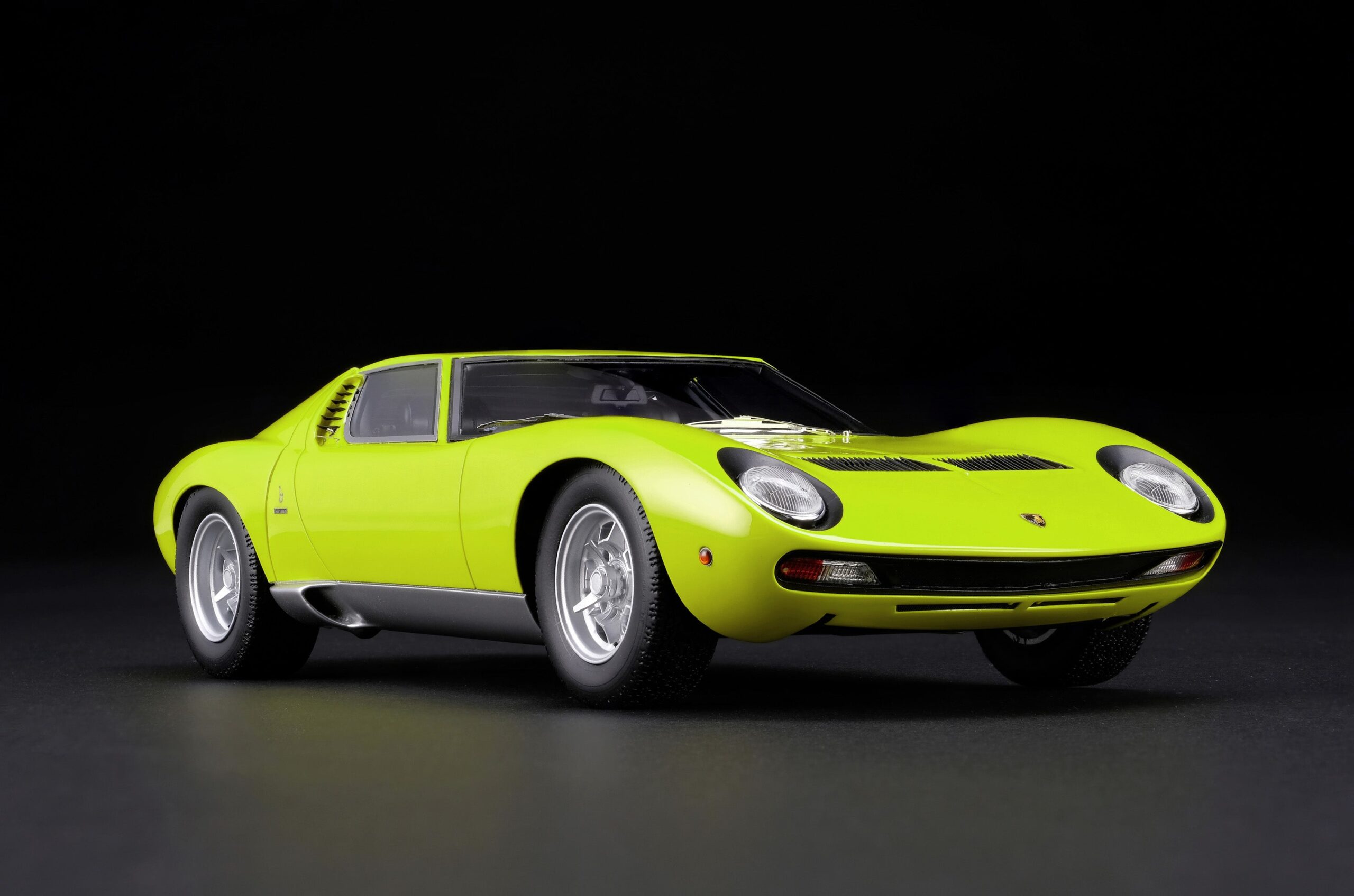 Amalgam Lamborghini Miura P400 SV | 1:18